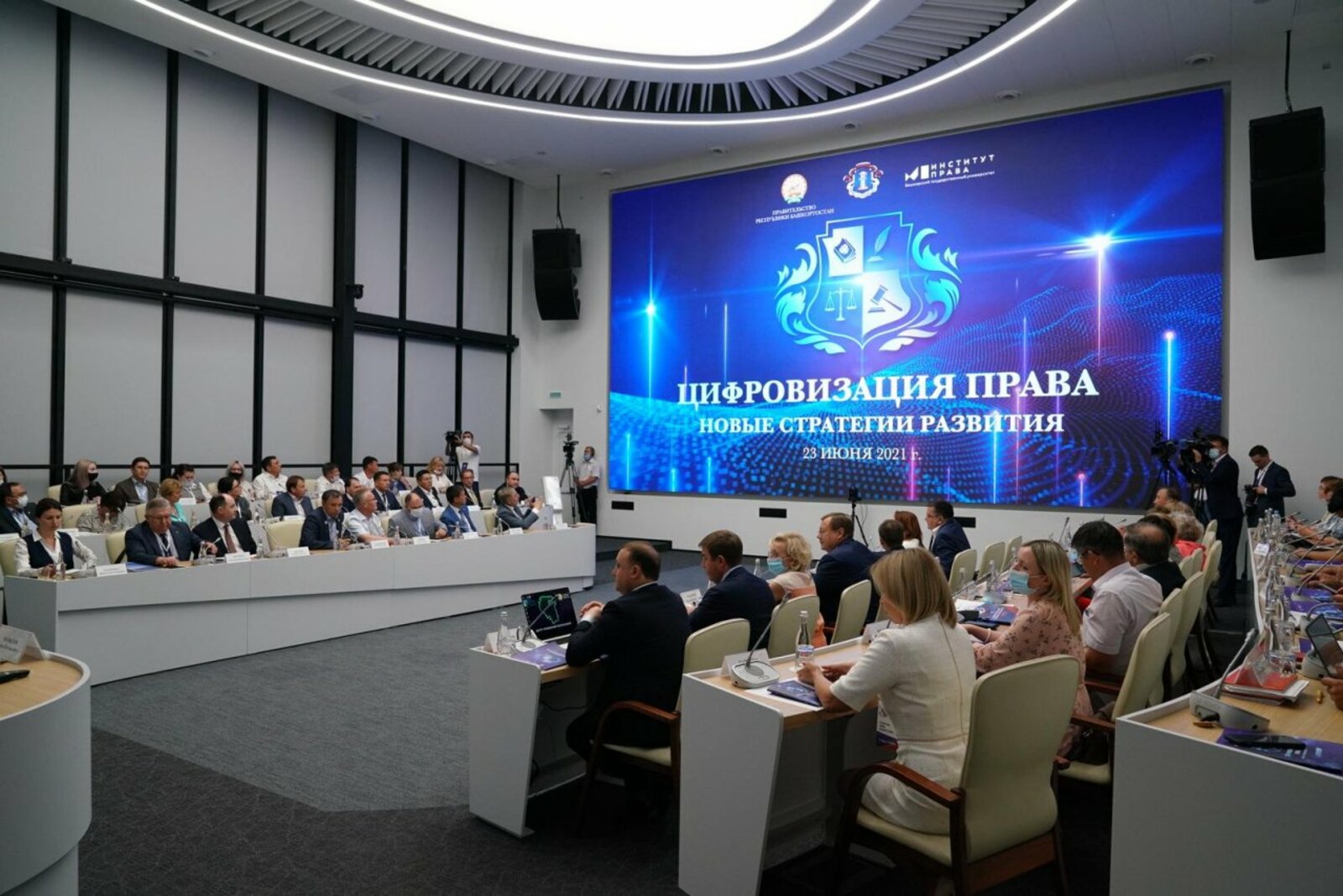 Олег Яровиков
