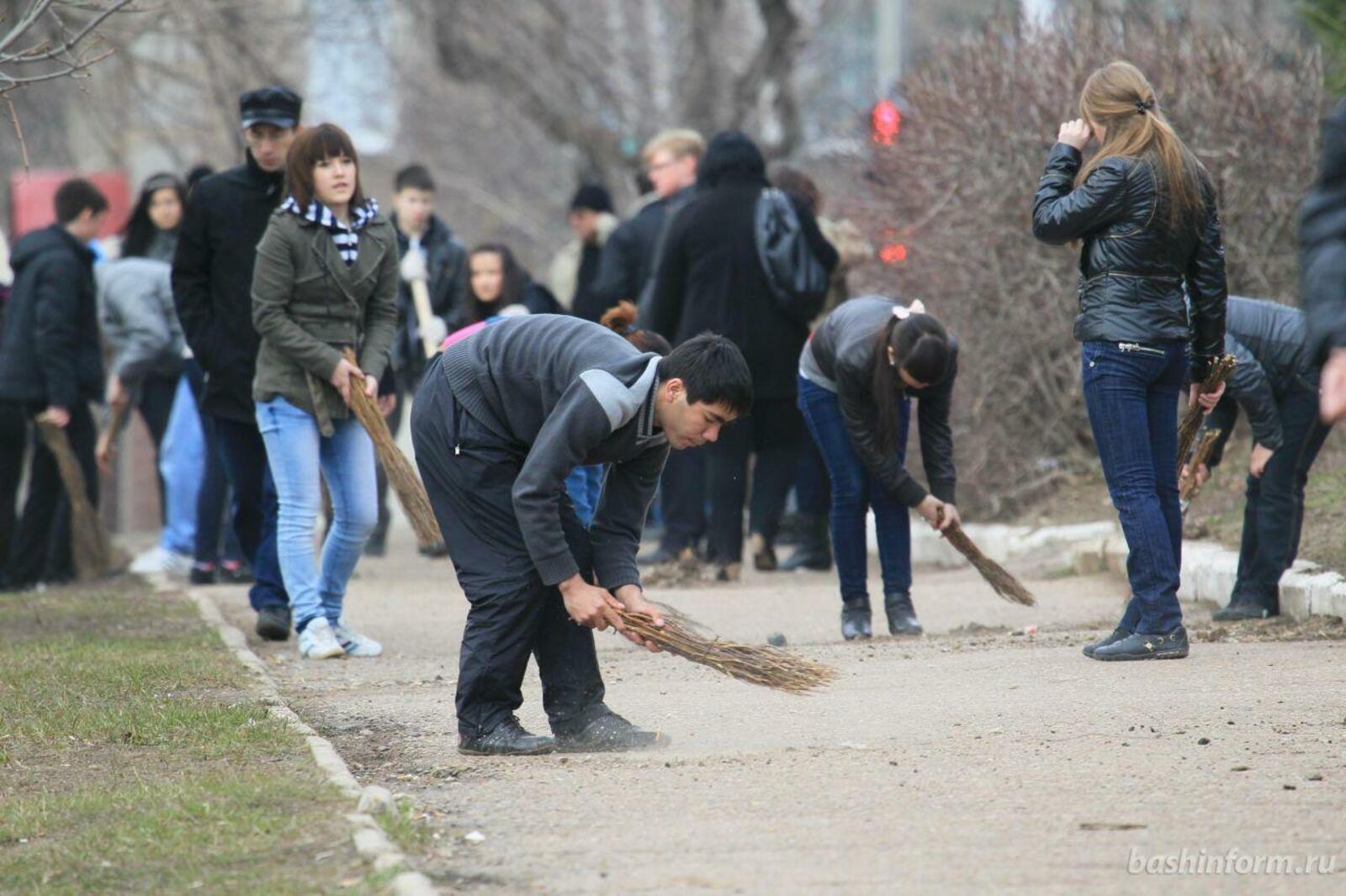 Андрей Старостин