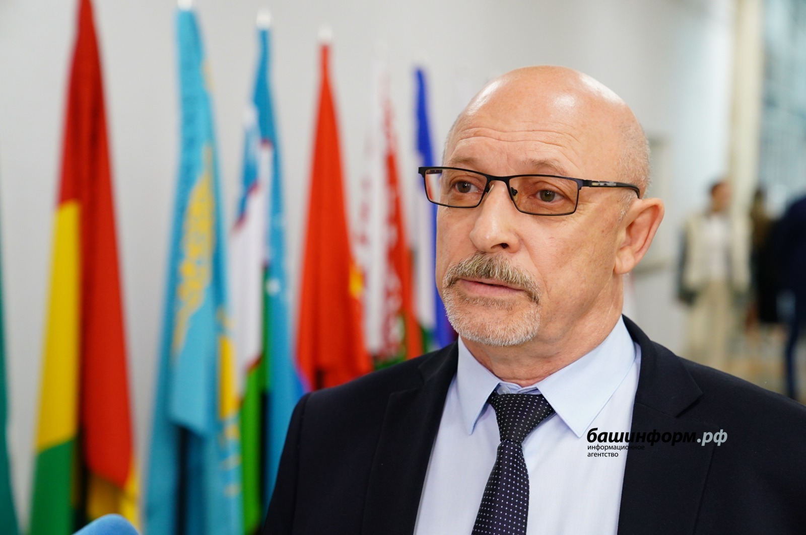 Олег Яровиков