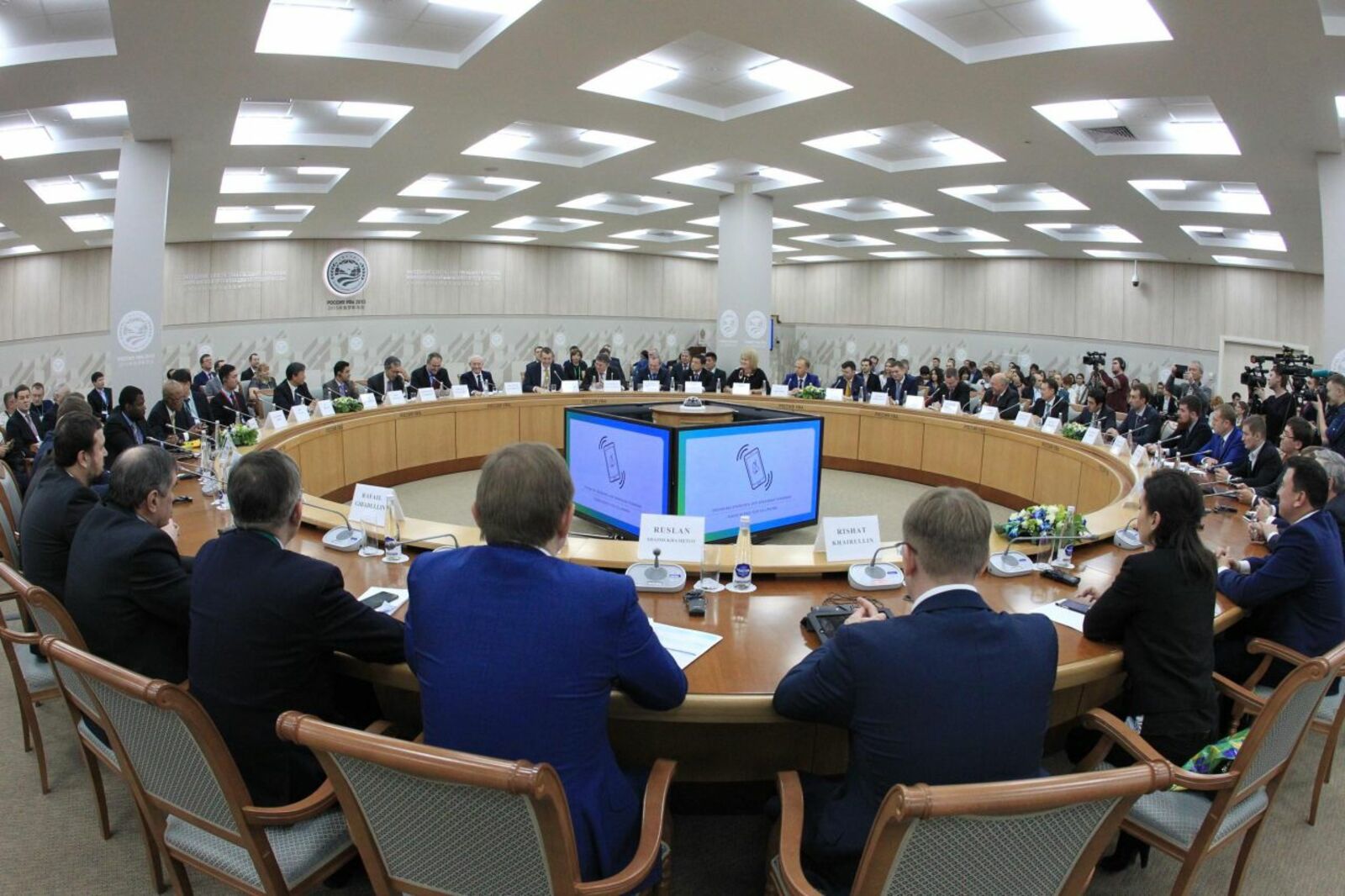 Олег Яровиков