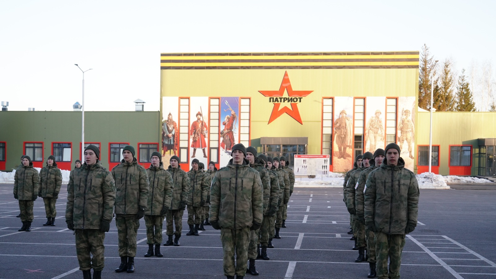 Олег Яровиков