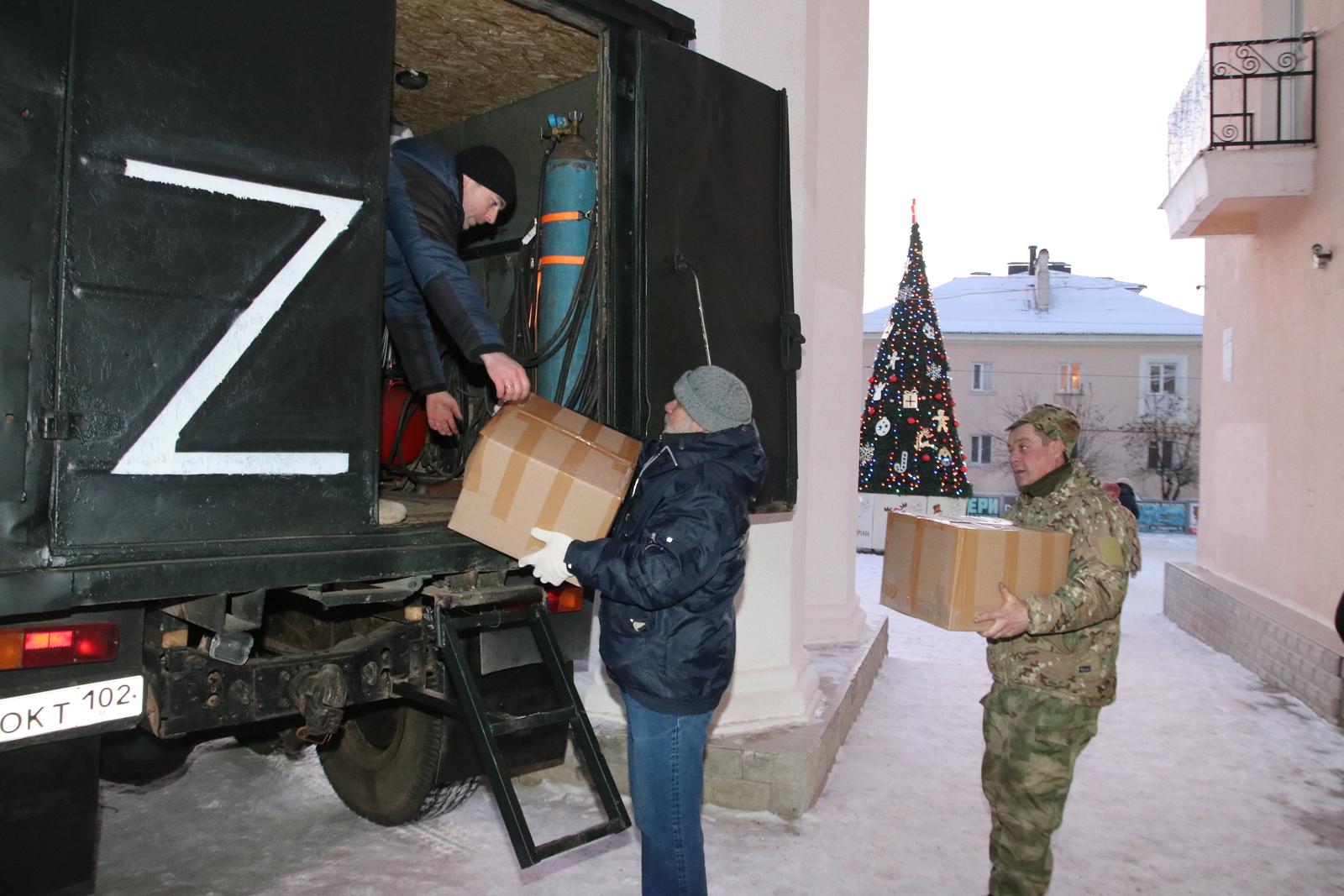 Из волонтёрского штаба имени Шаймуратова отправился шестой гуманитарный конвой для мобилизованных октябрьцев