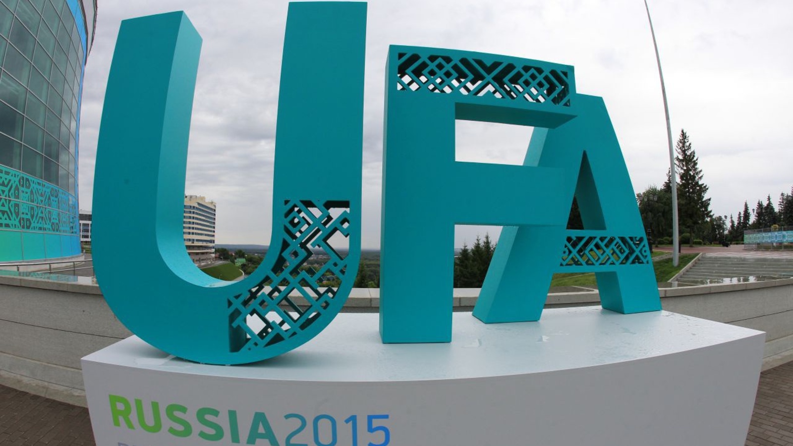 Олег Яровиков