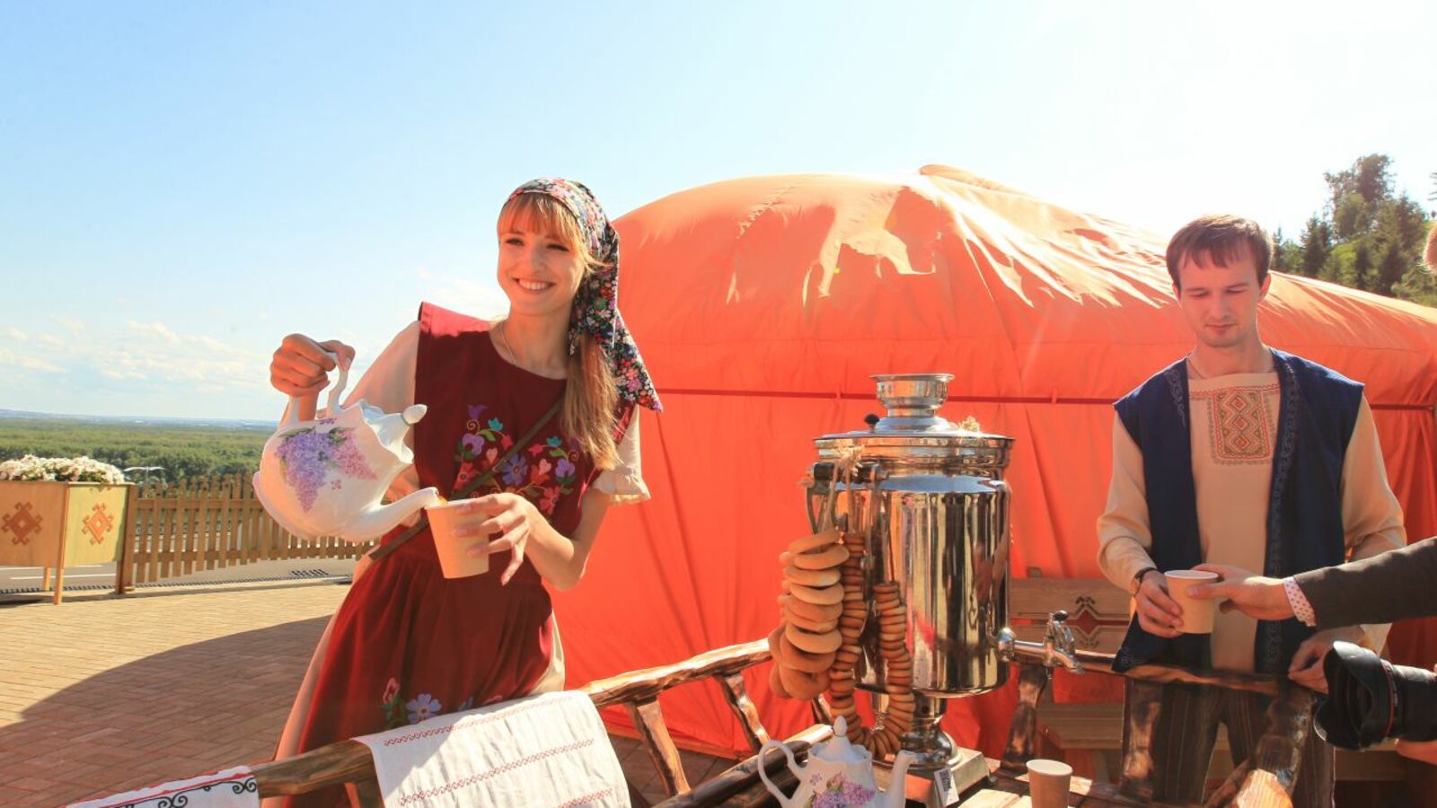 Олег Яровиков