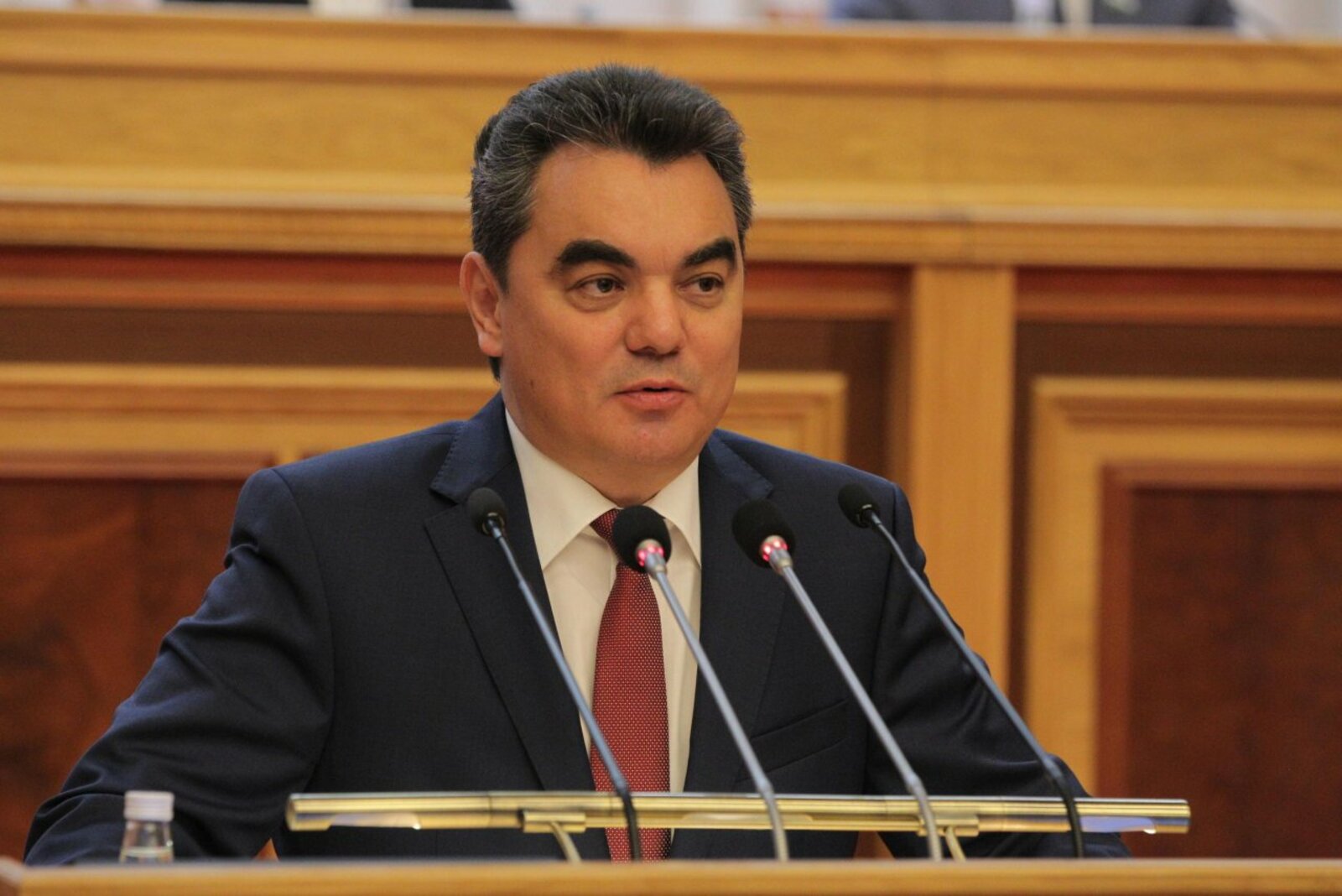 Олег Яровиков