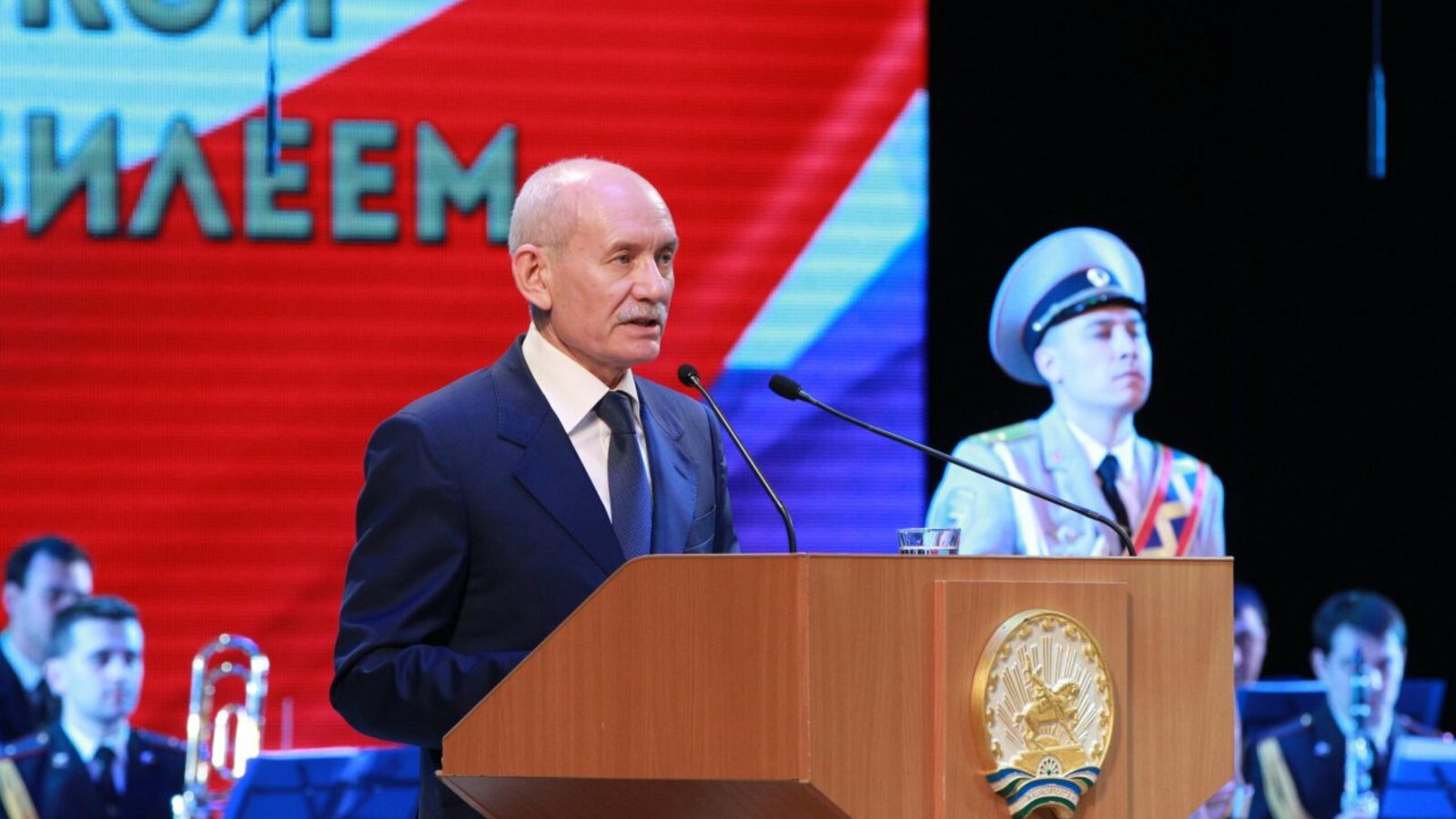 Олег Яровиков