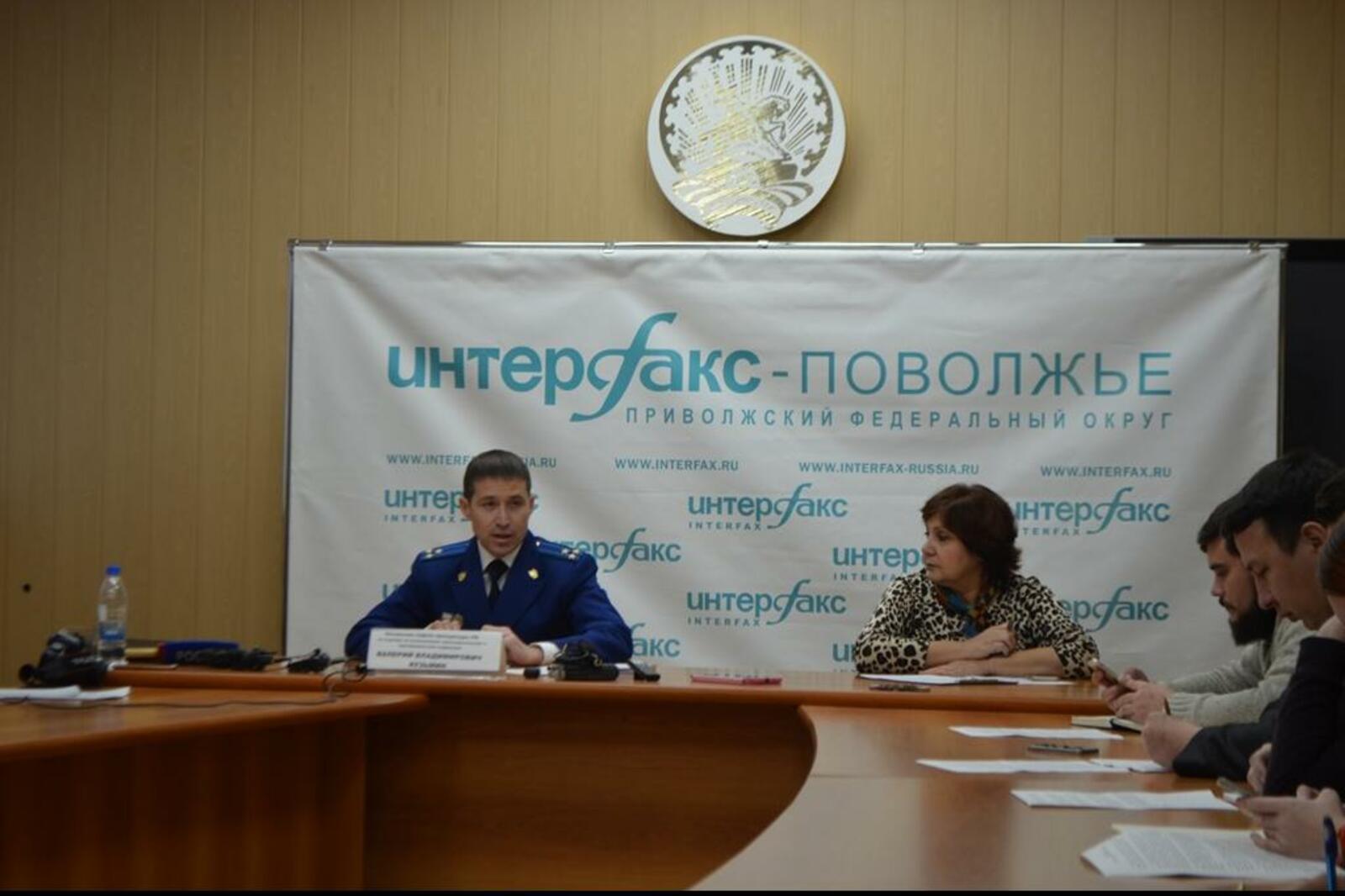автор