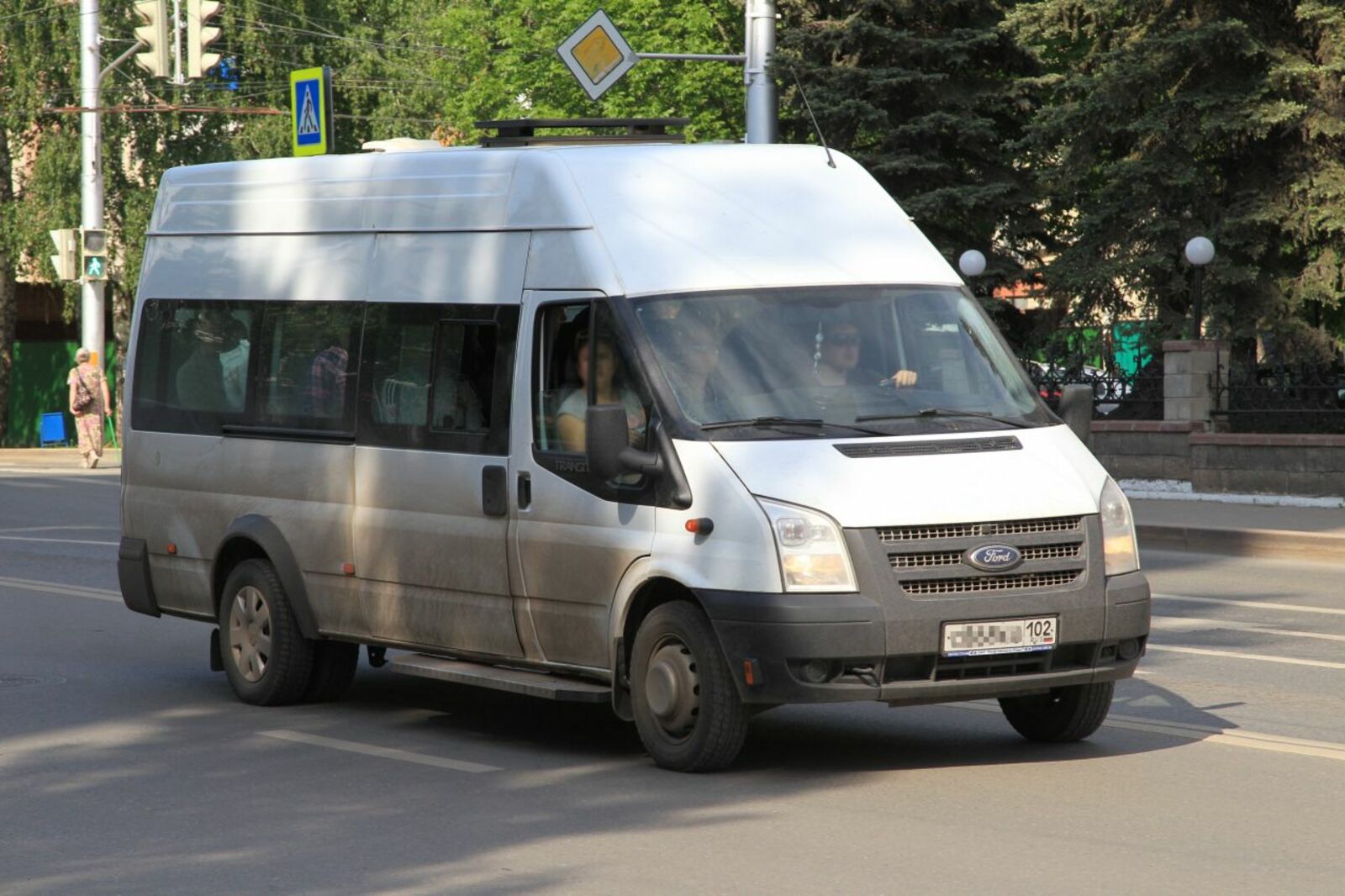 Олег Яровиков