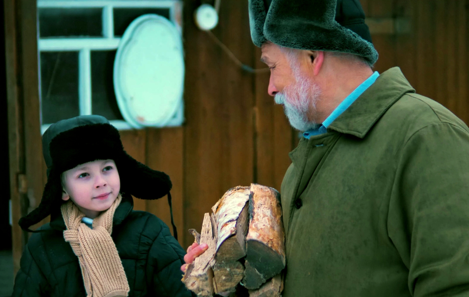 Даниил Хафизов и Камиль Шириязданов, сыгравшие внука и деда в фильме «Я твой друг».