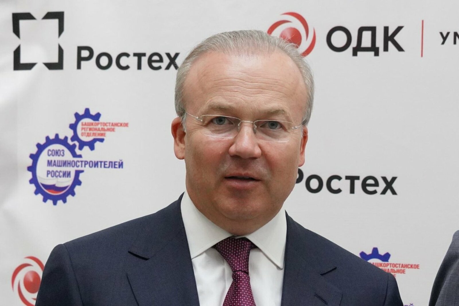 Олег Яровиков