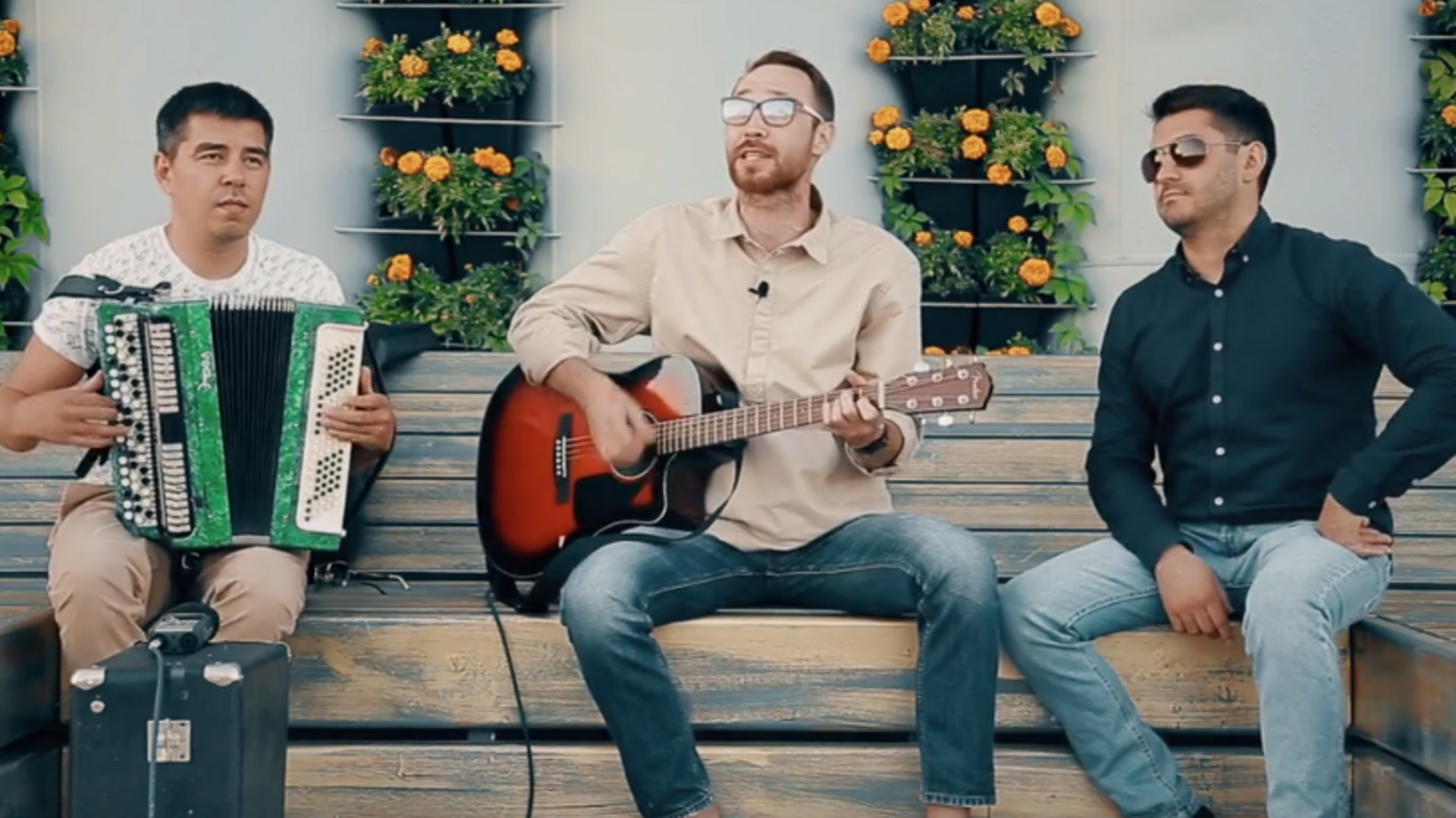 скриншот с видео