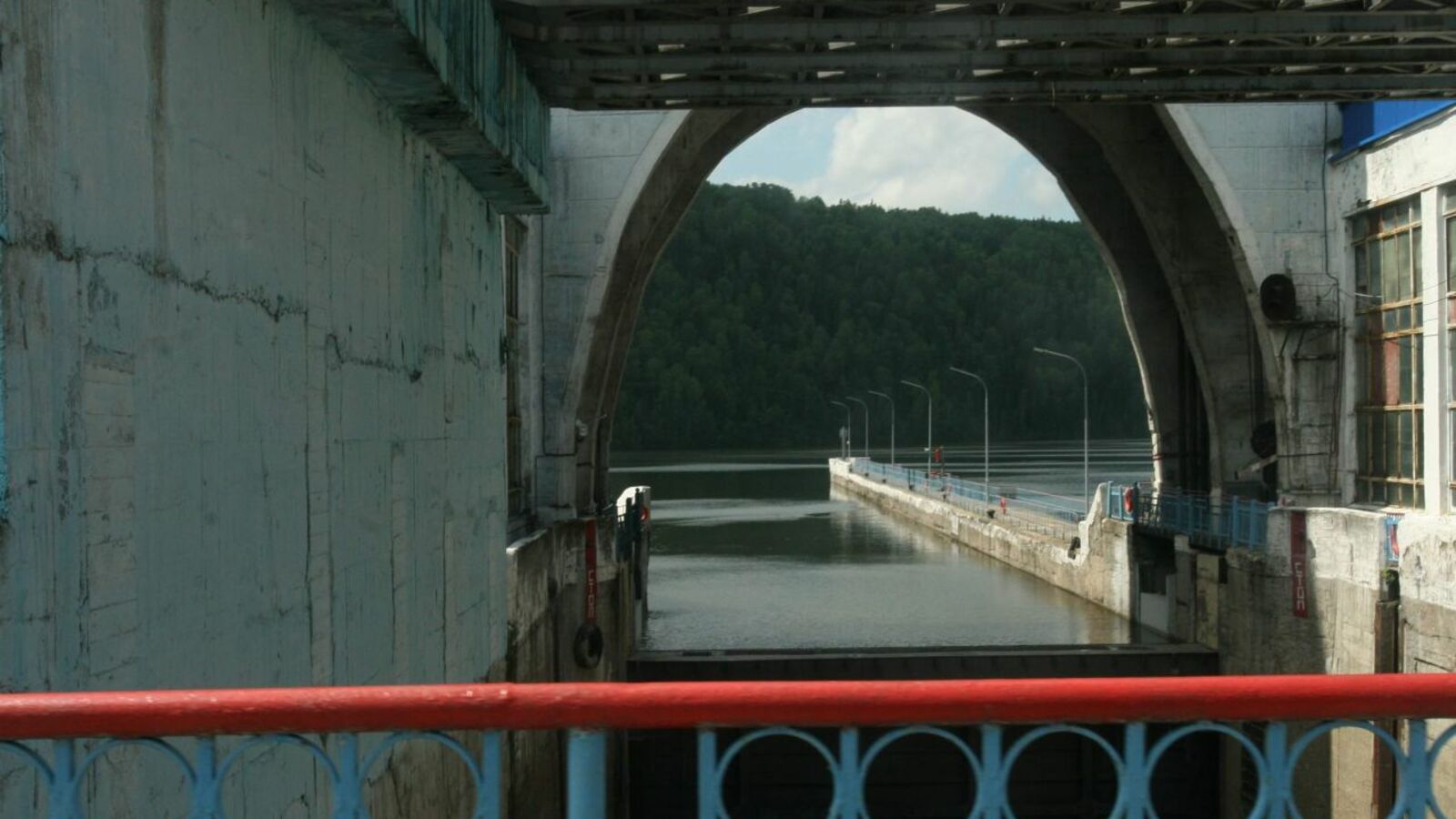 Олег Яровиков