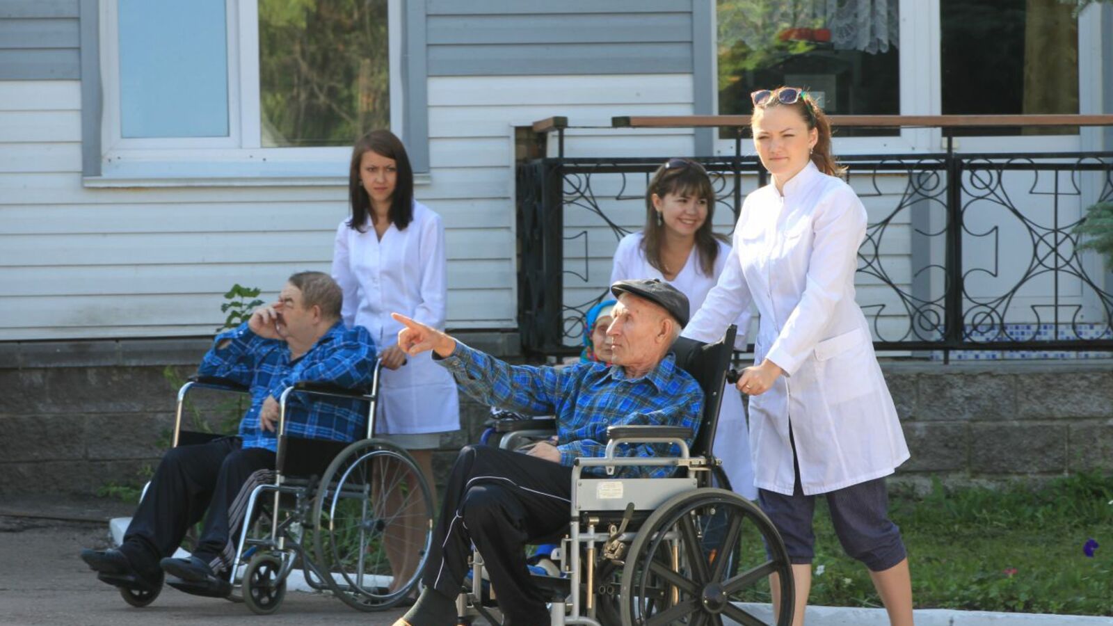 Олег Яровиков