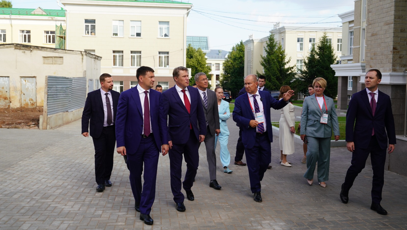 Олег Яровиков