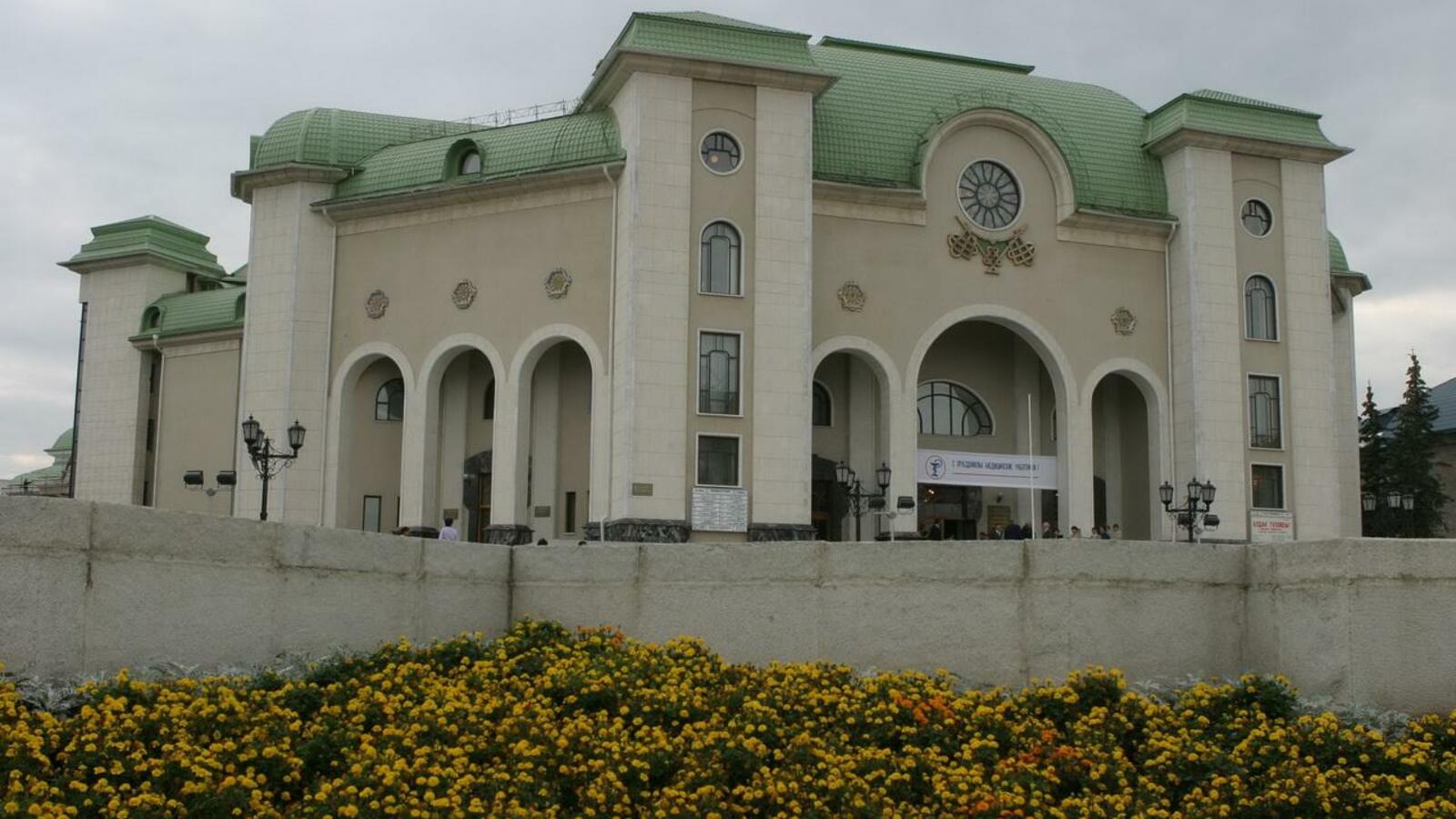 Олег Яровиков