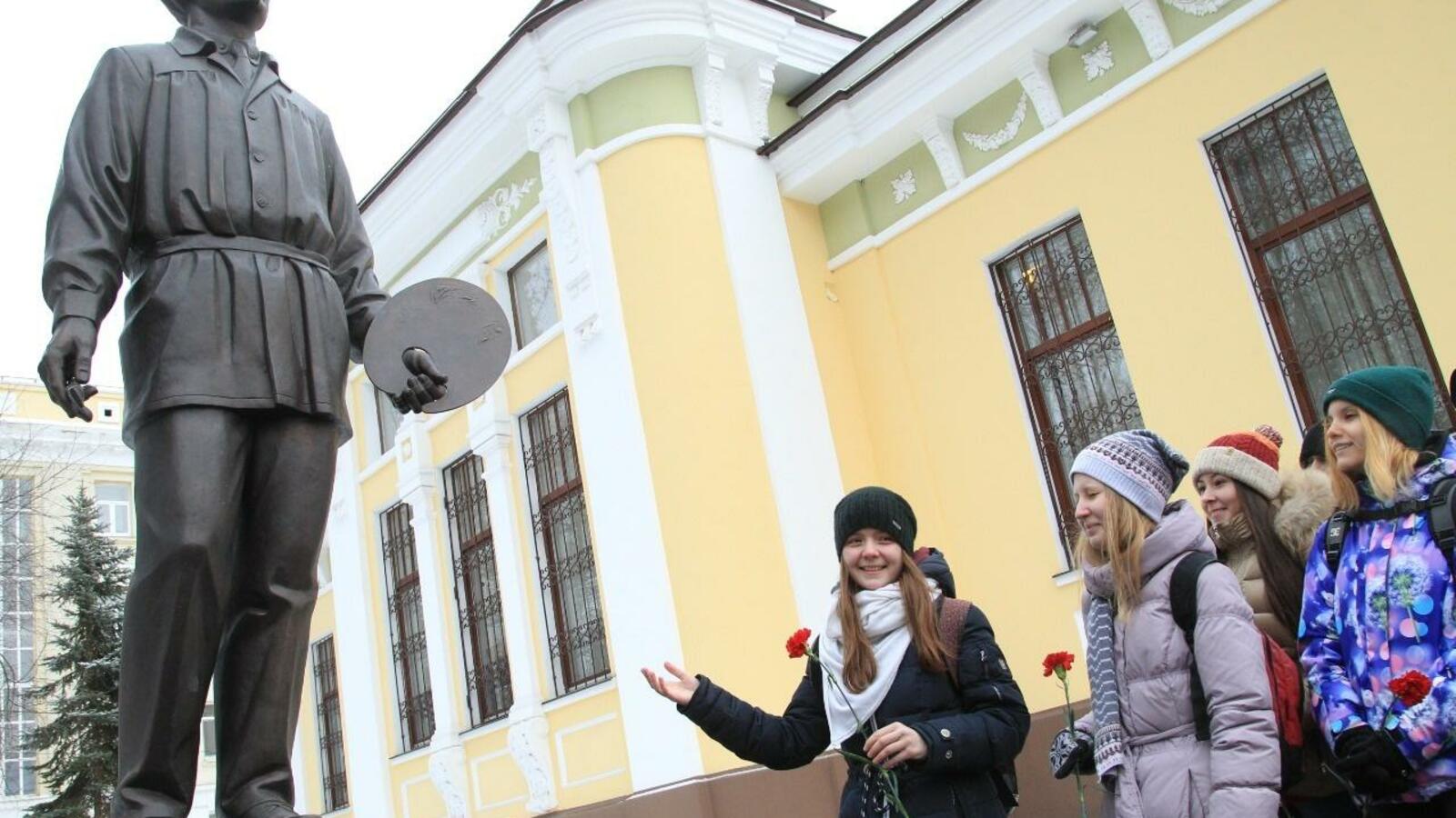 Олег Яровиков