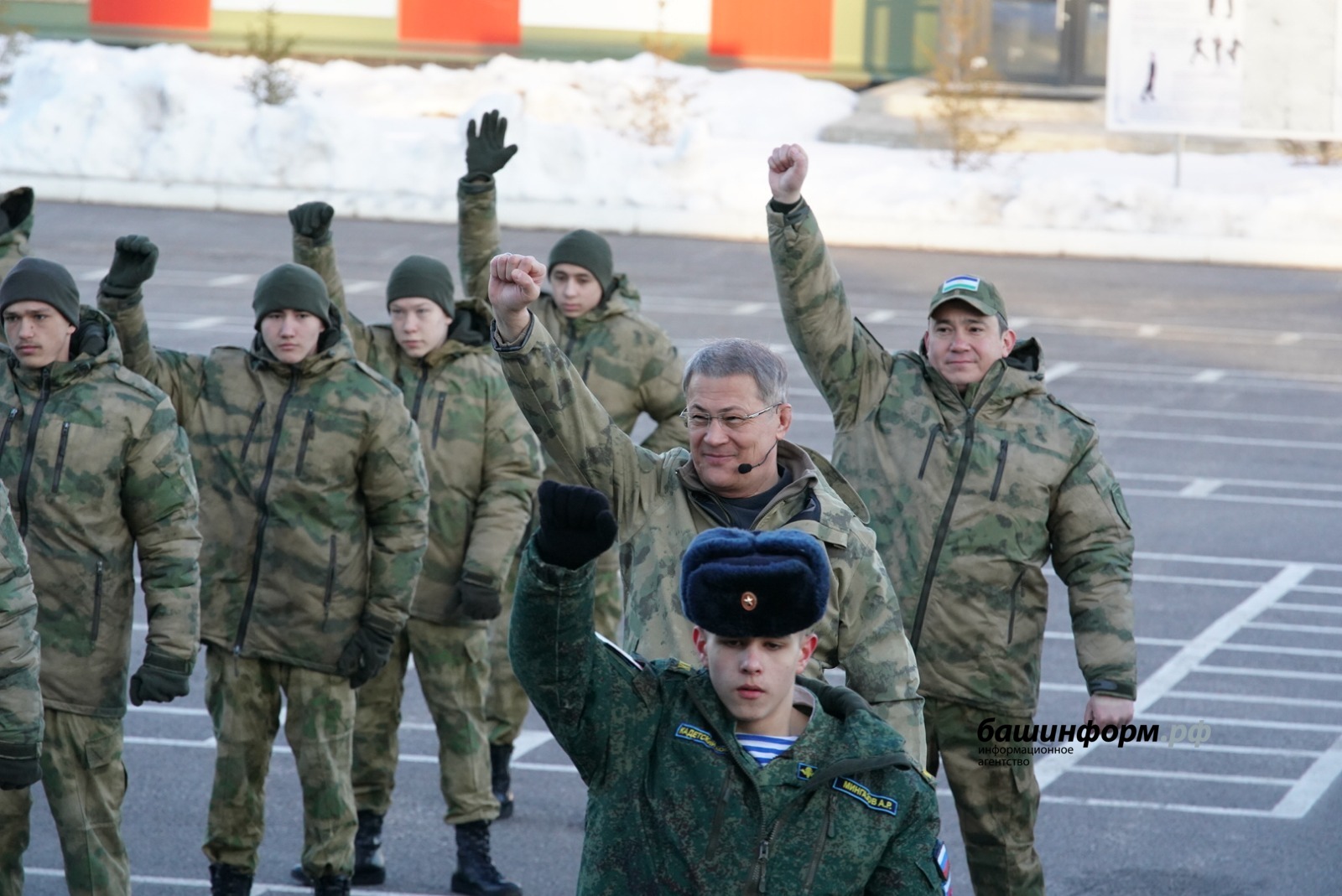 Олег Яровиков