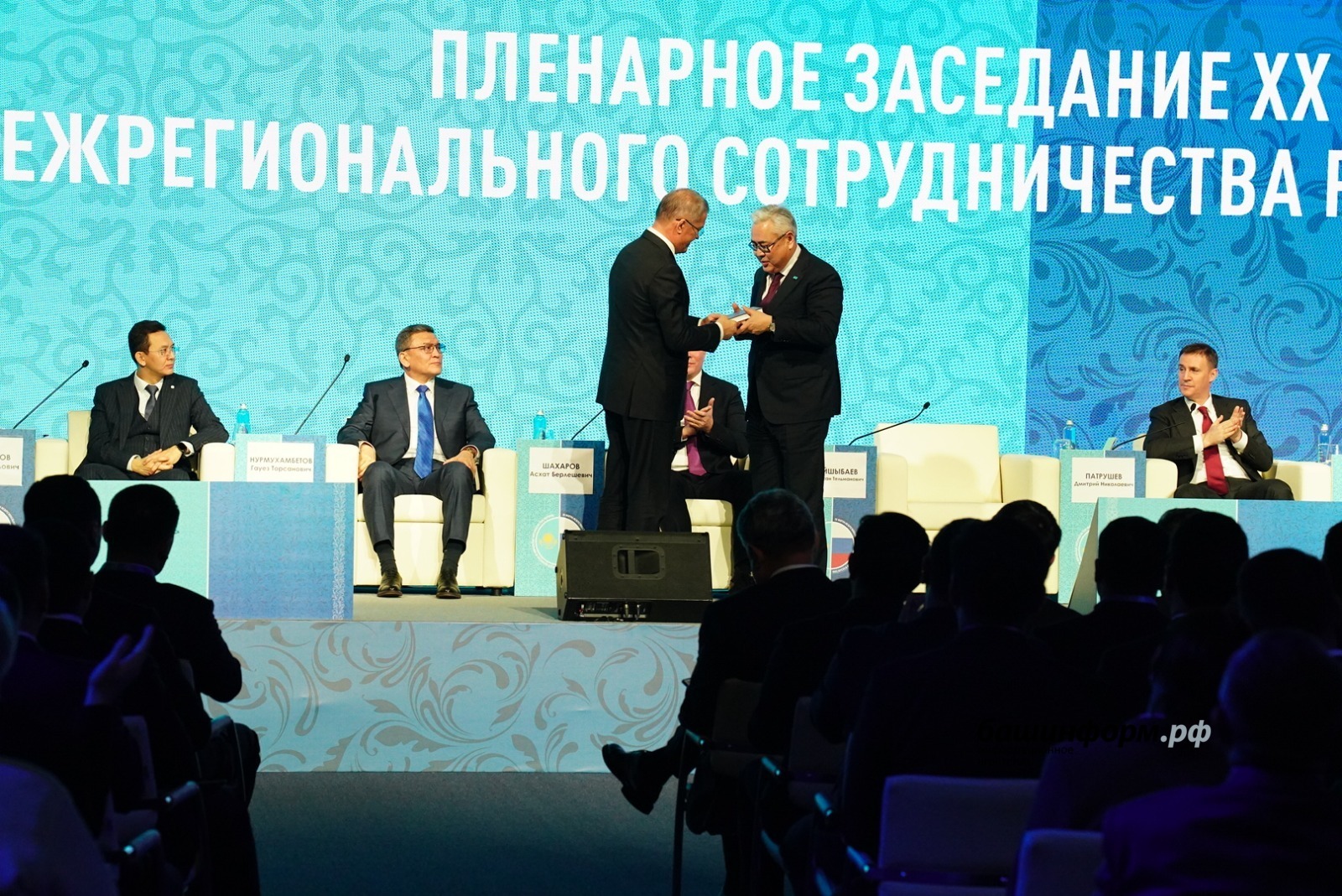Олег Яровиков