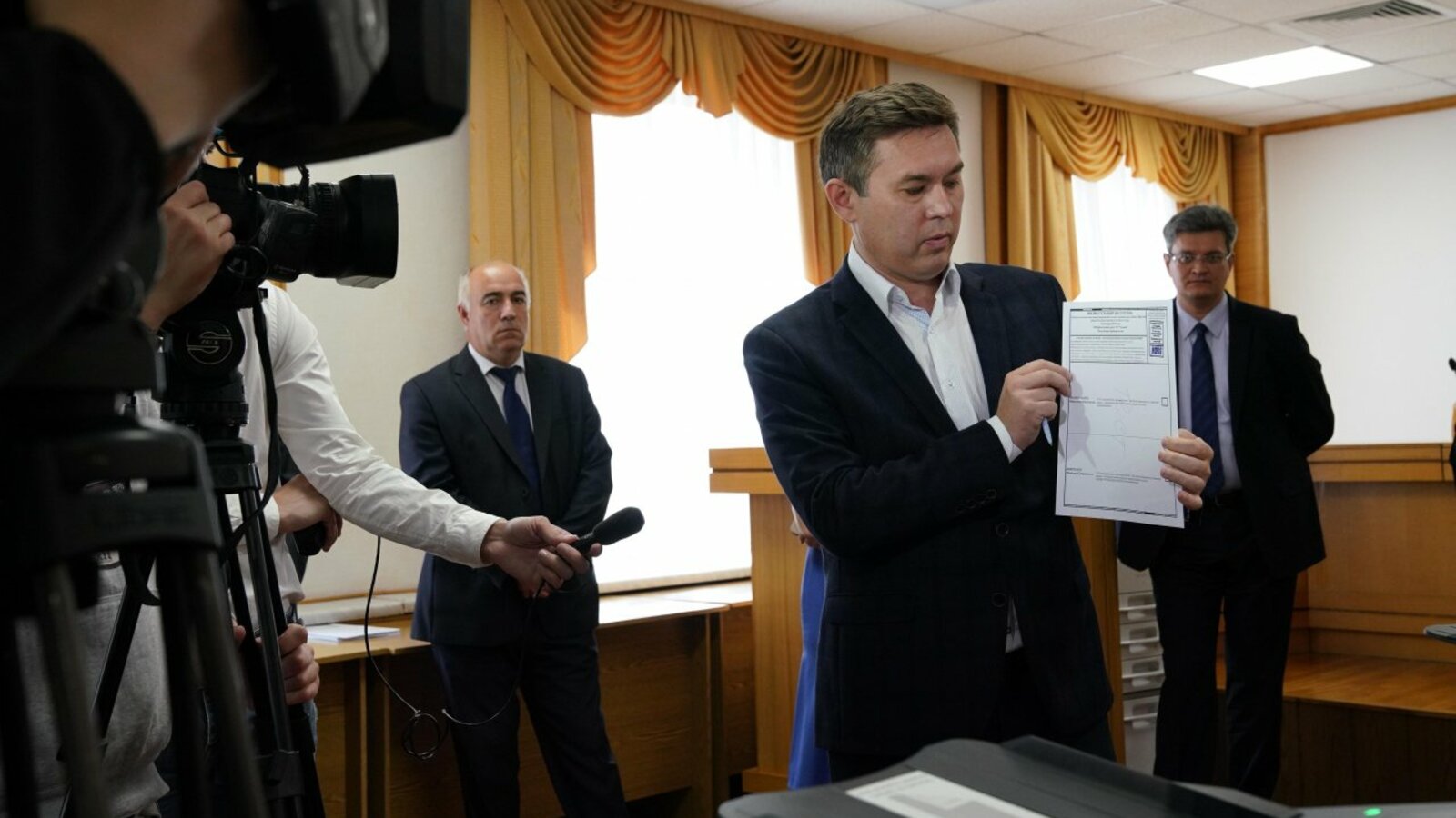 Олег Яровиков