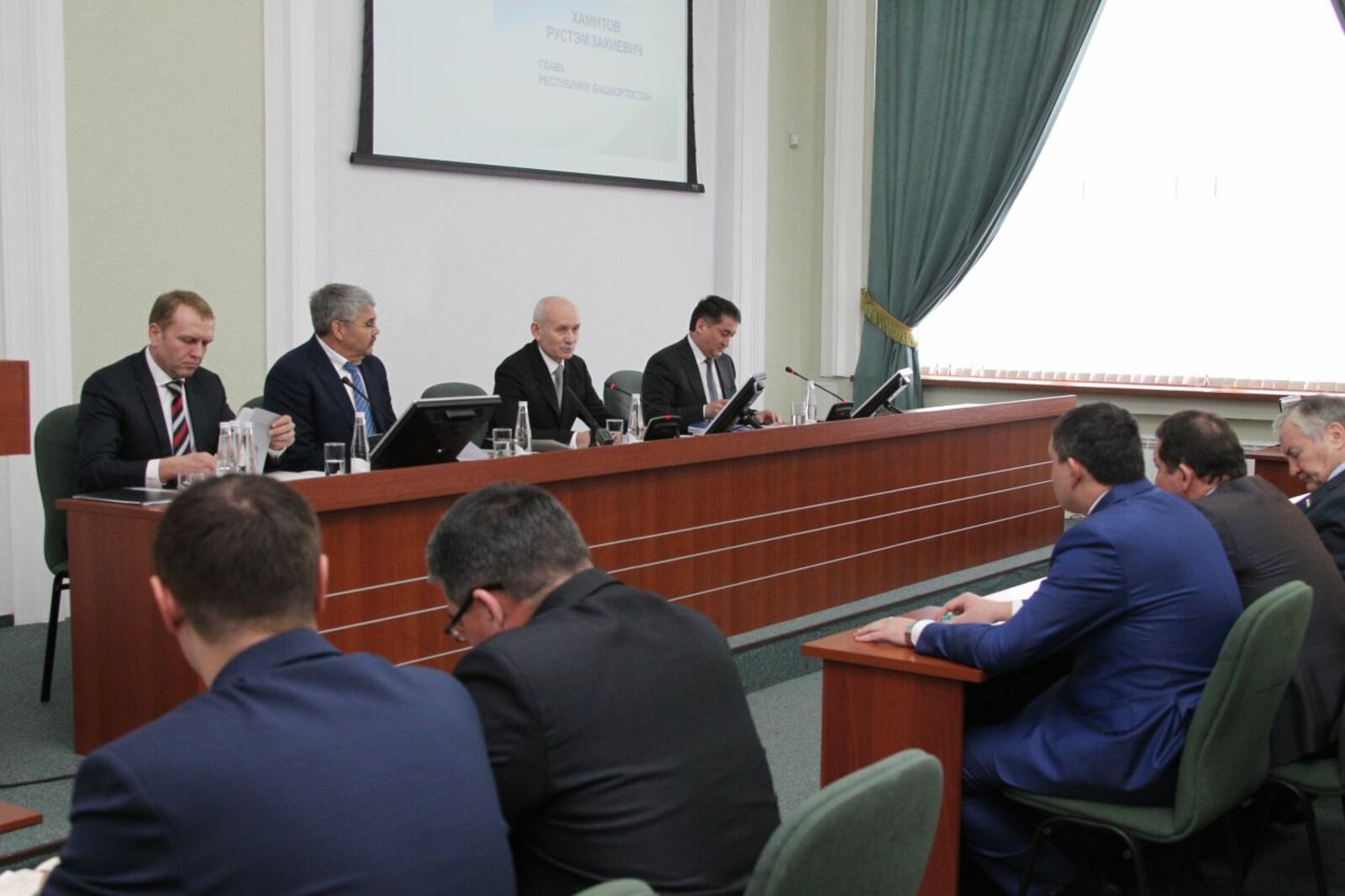 Олег Яровиков