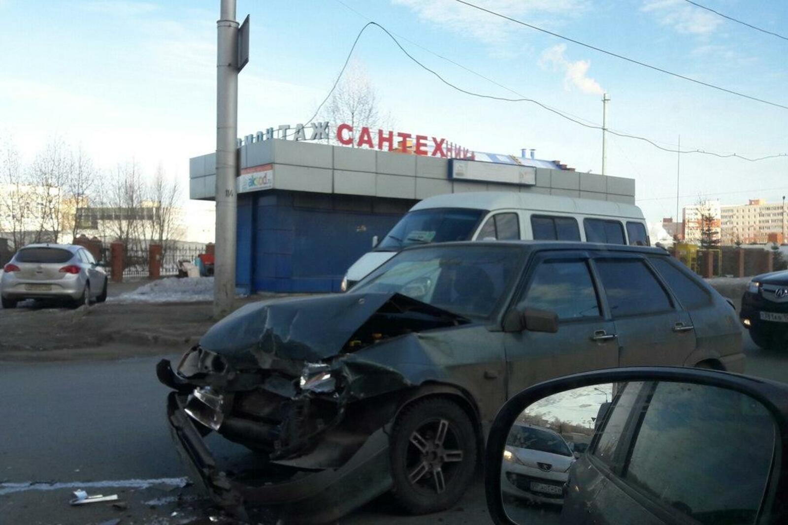 автор