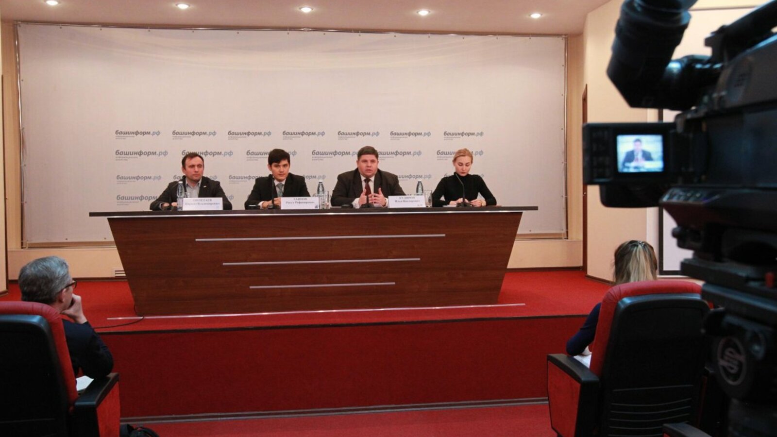 Олег Яровиков