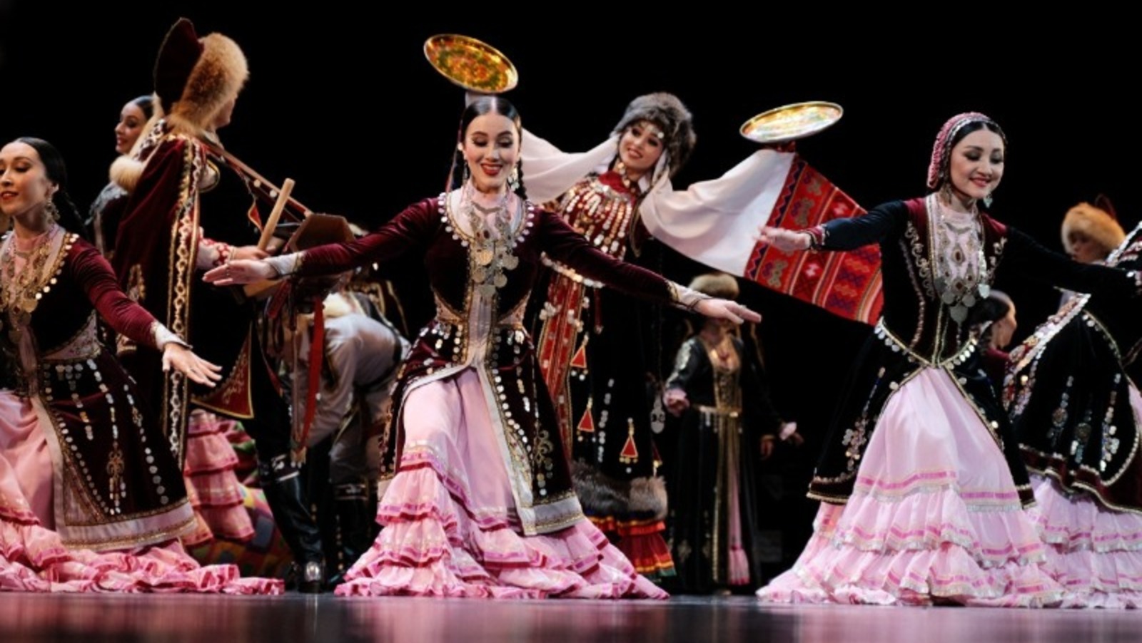 пресс-служба Ансамбля песни и танца «Мирас»