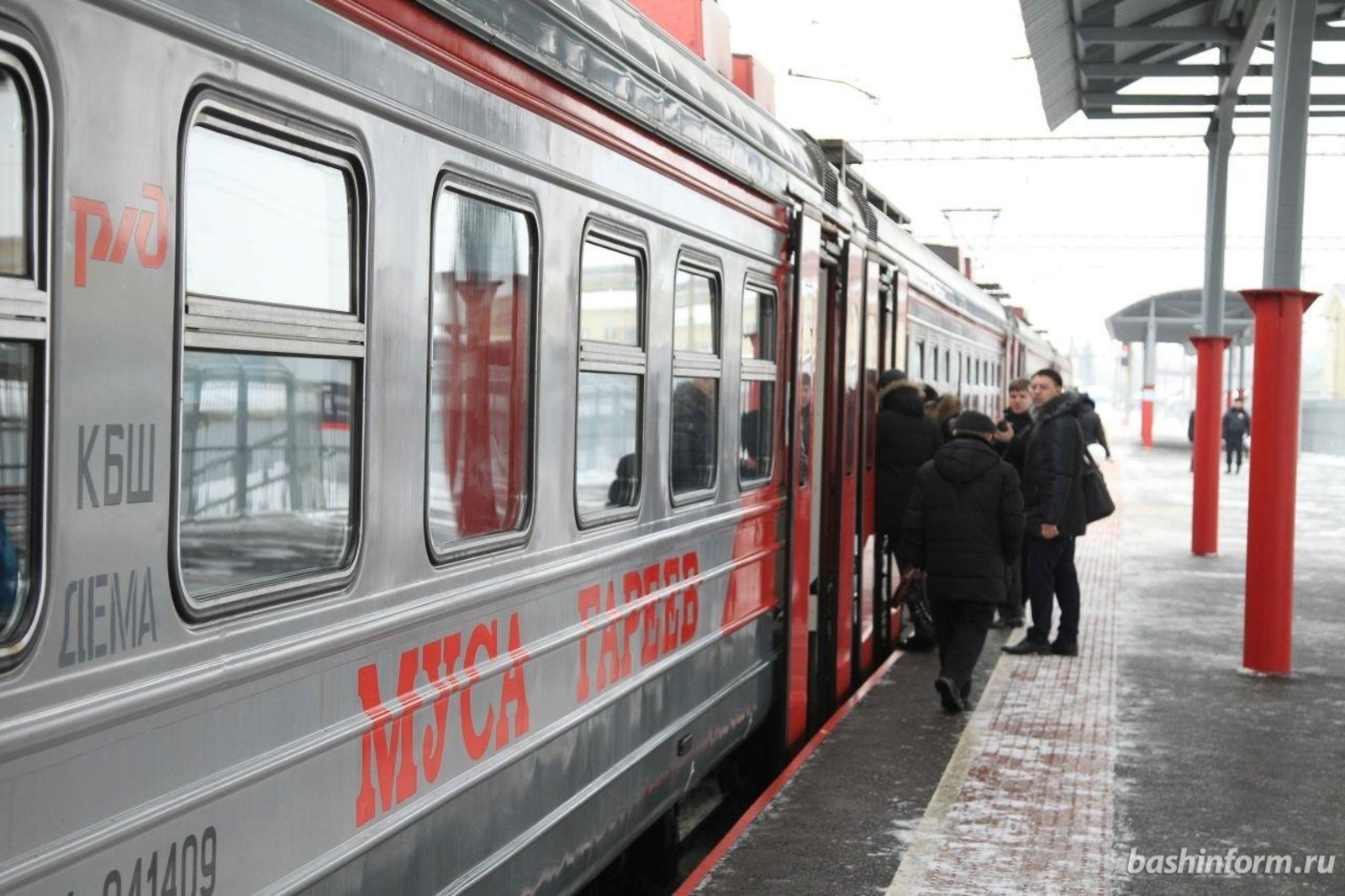 Олег Яровиков