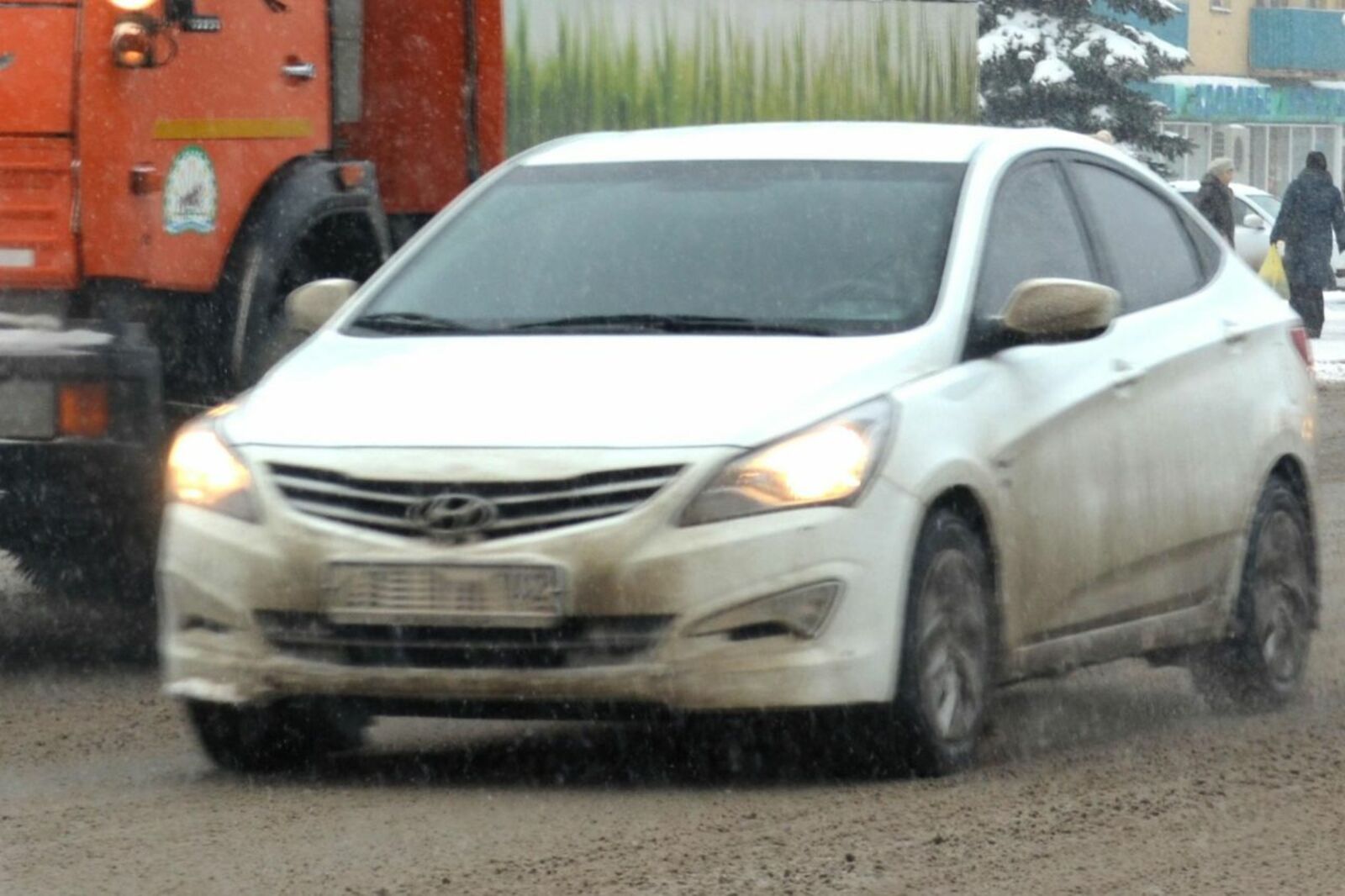автор