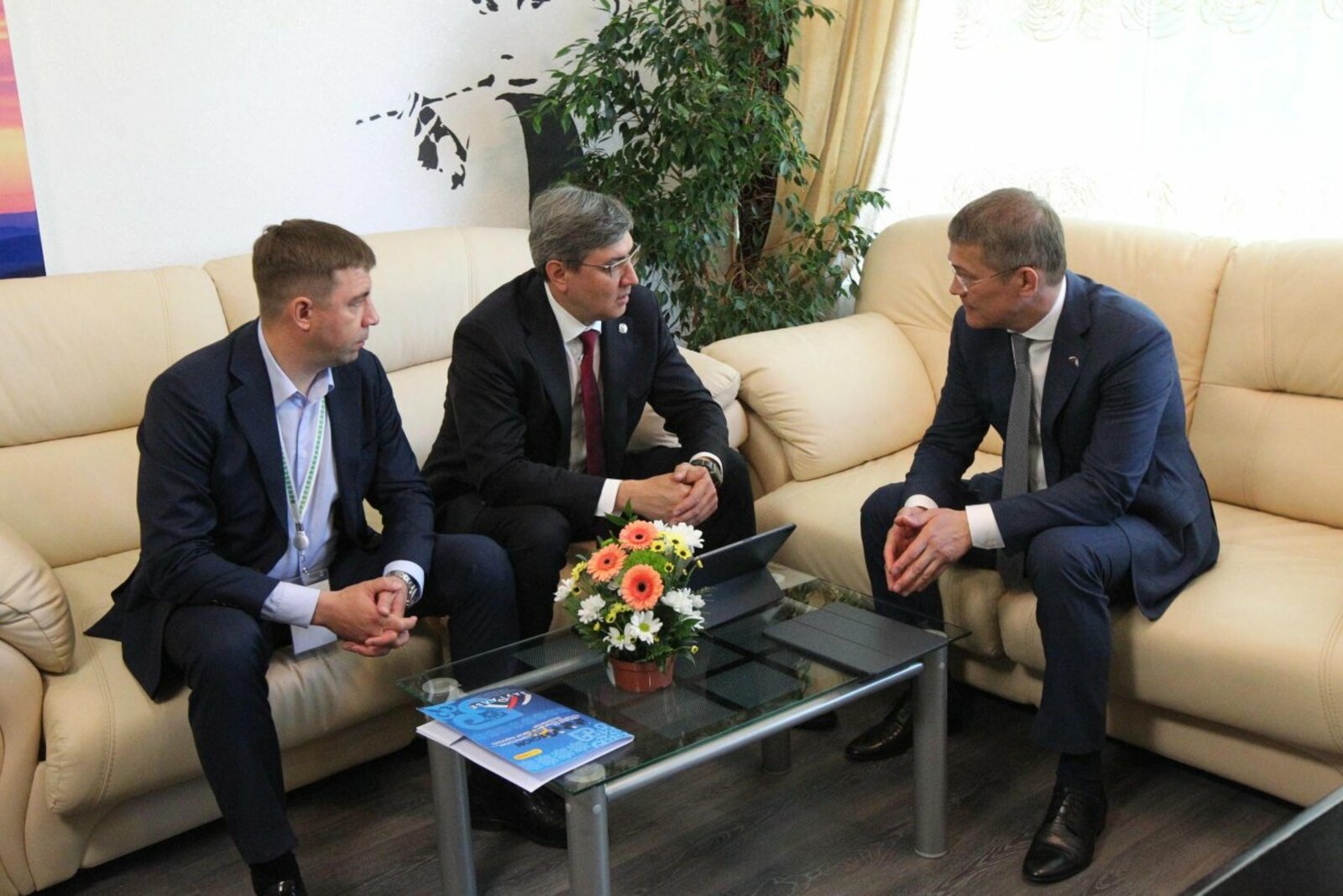 Олег Яровиков