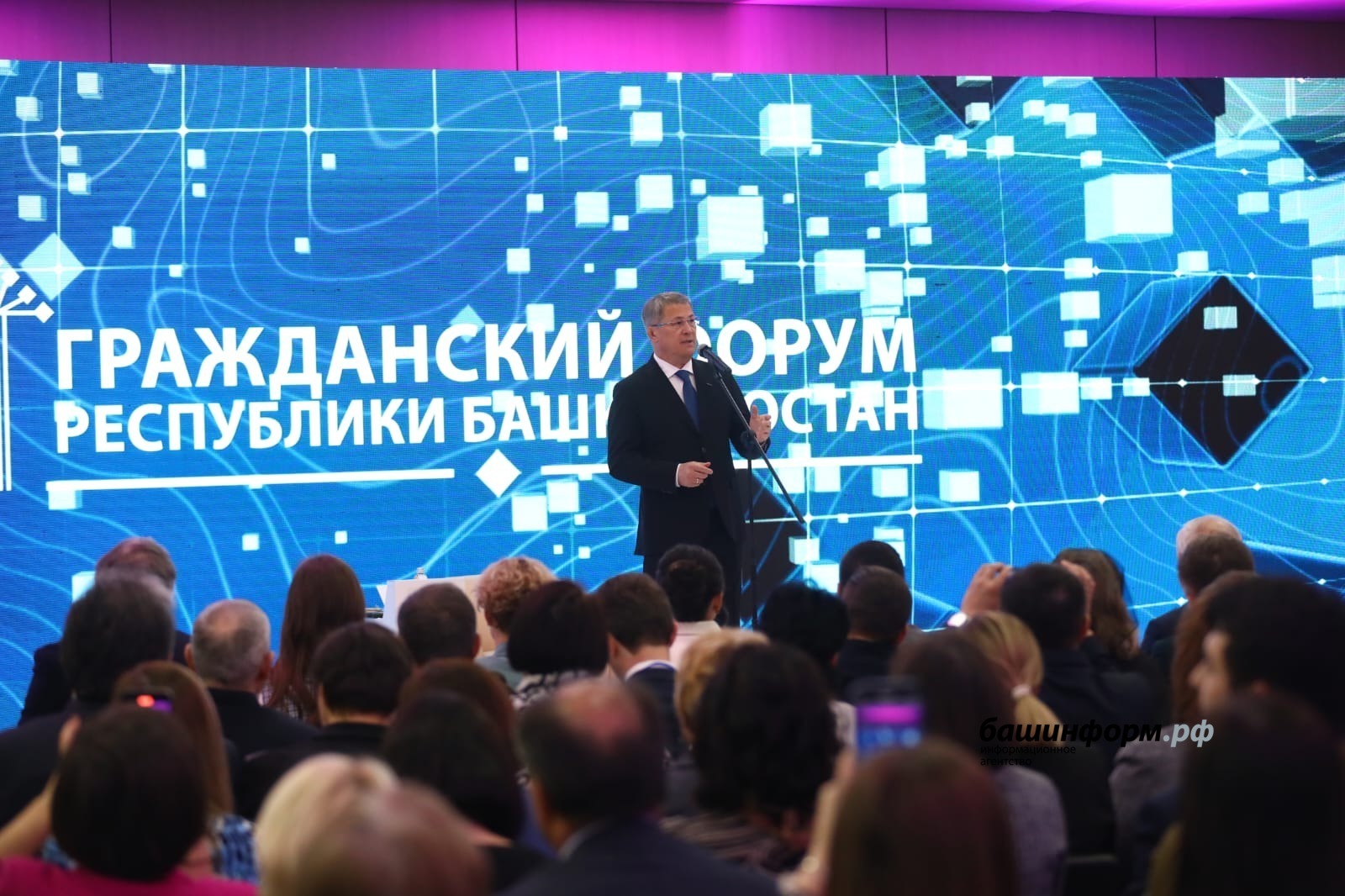 Валерий Шахов