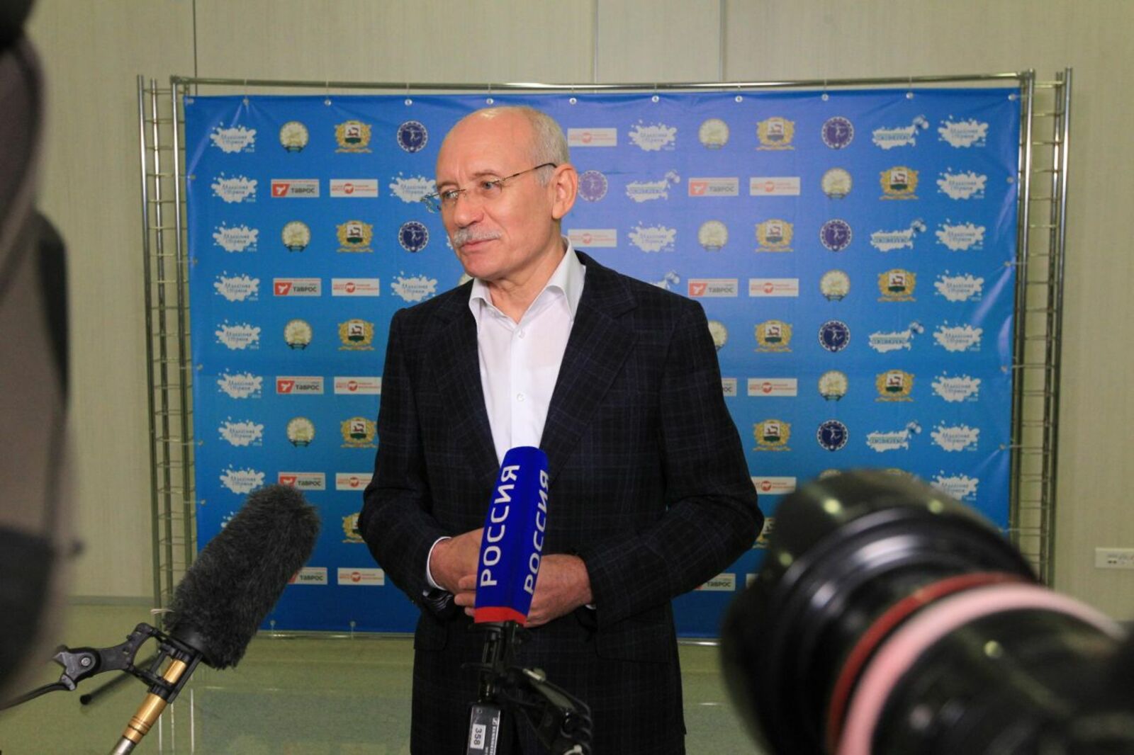 Олег Яровиков