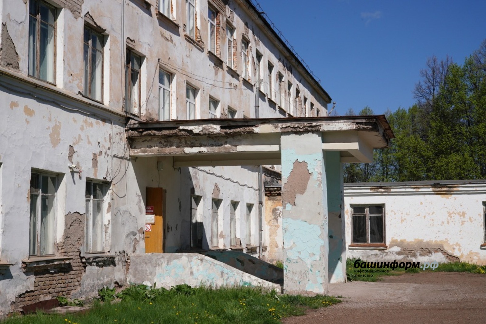 Олег Яровиков