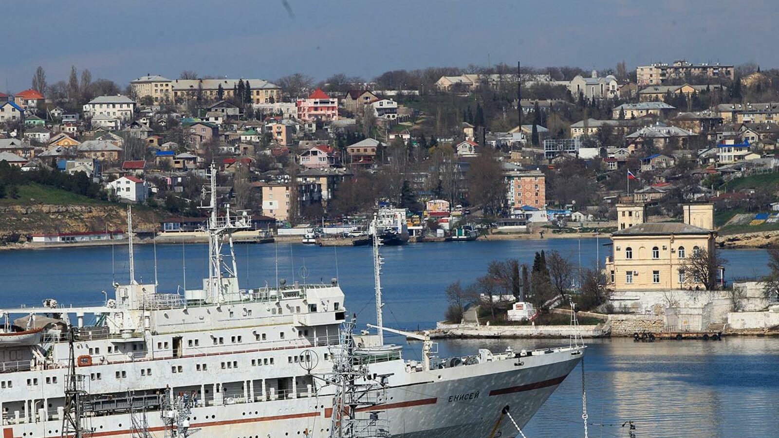 Олег Яровиков