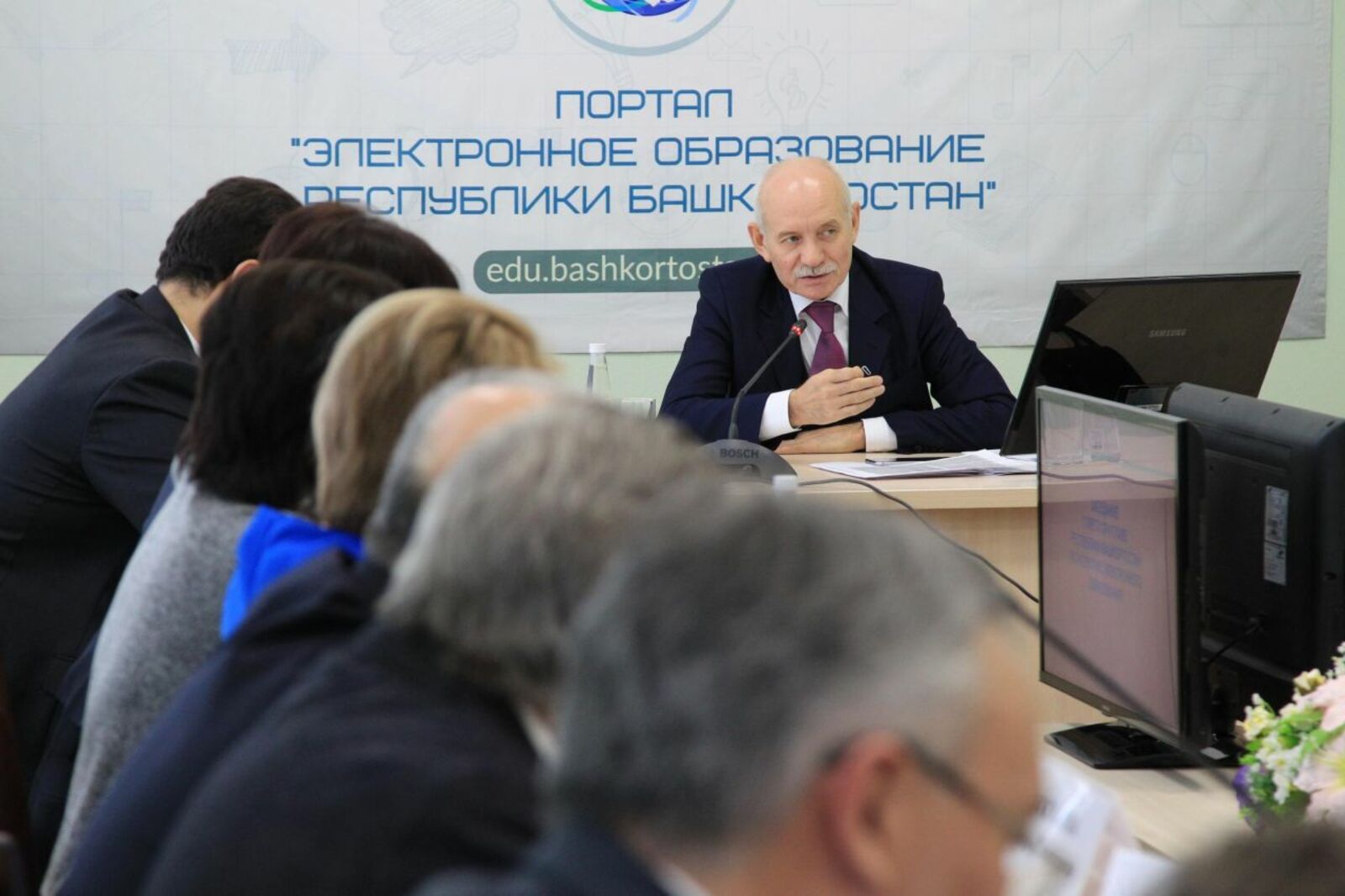 Олег Яровиков
