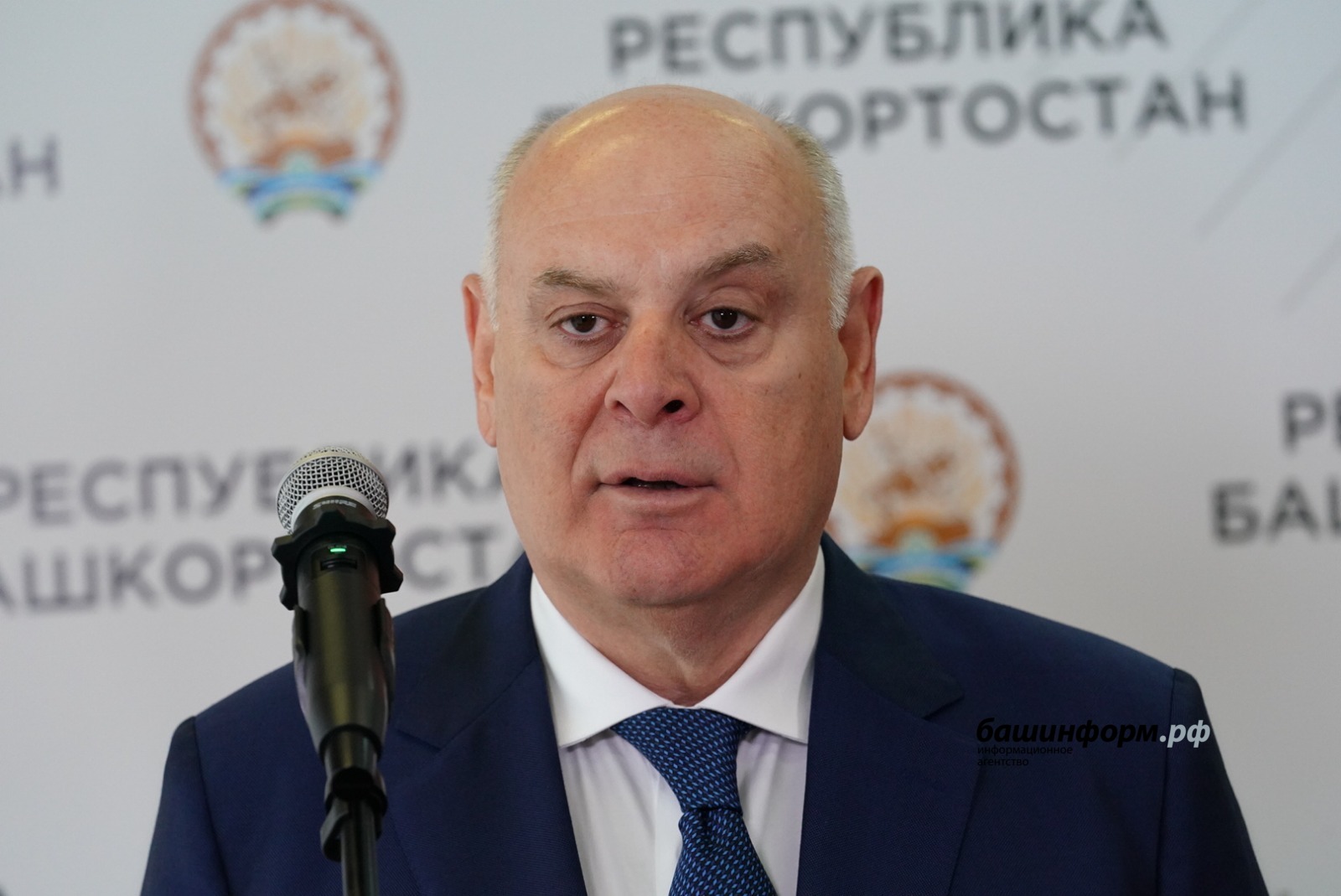 Олег Яровиков