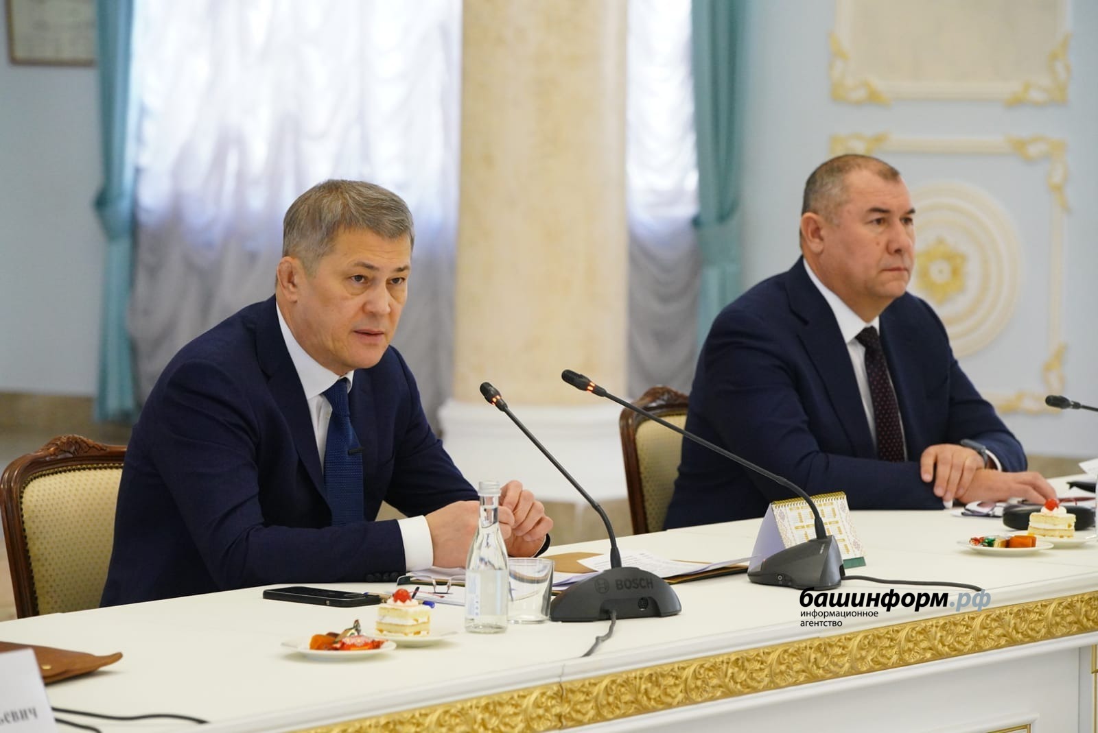 Олег Яровиков