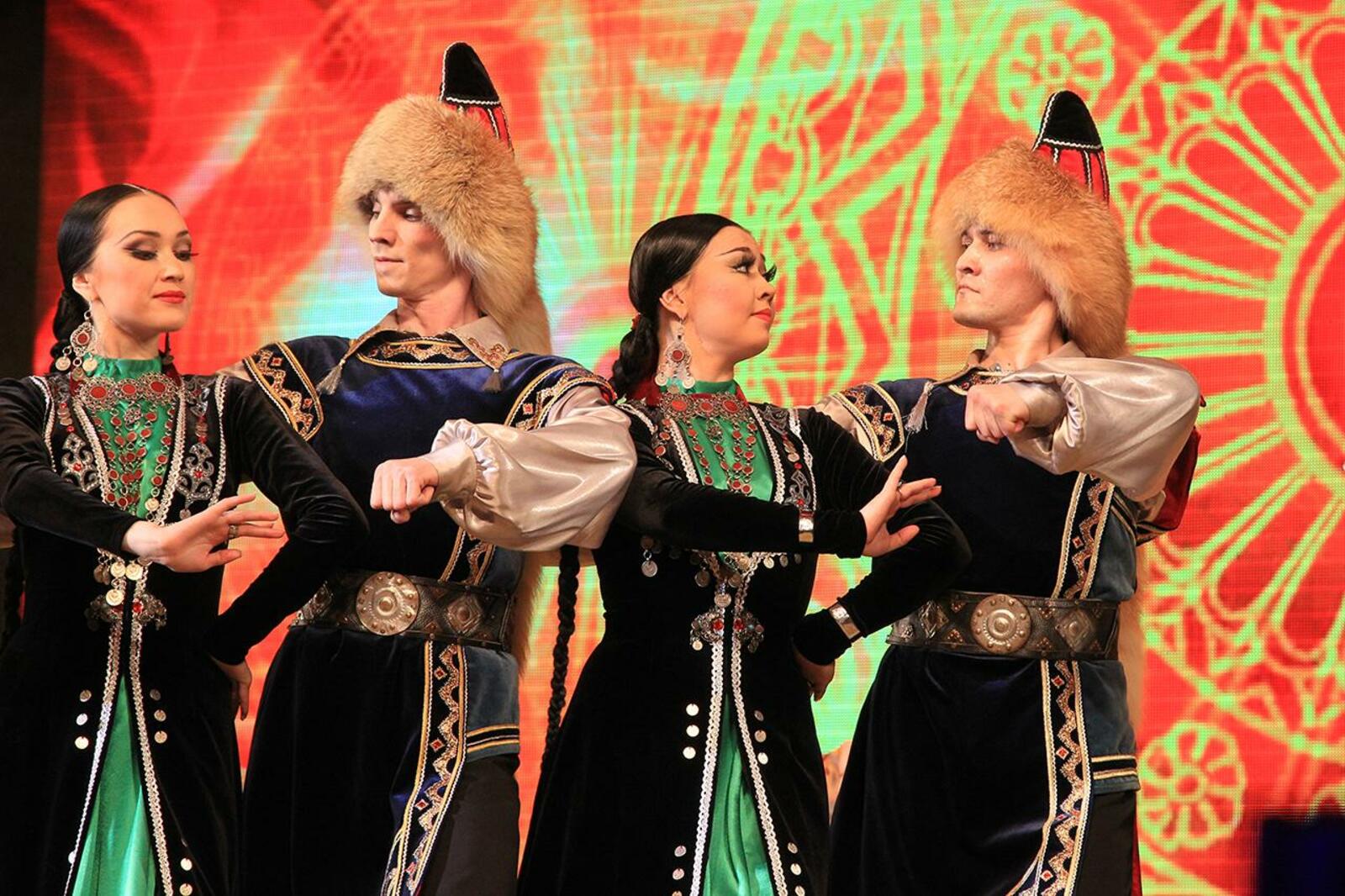 Олег Яровиков