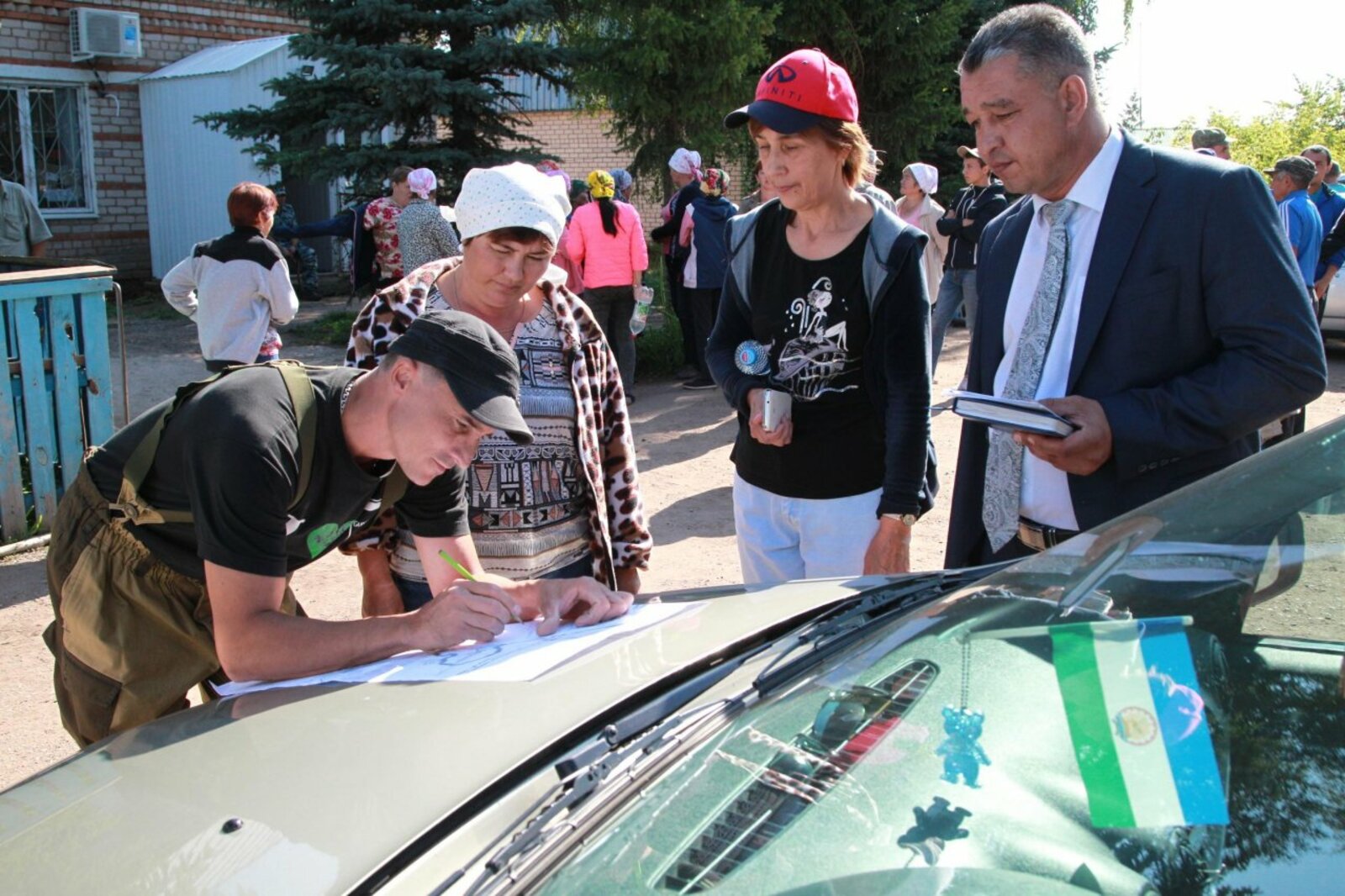 Олег Яровиков