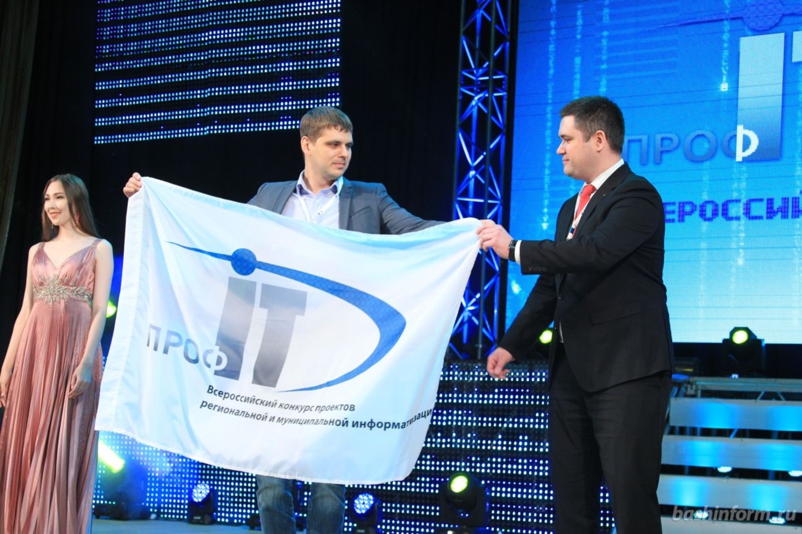 Олег Яровиков
