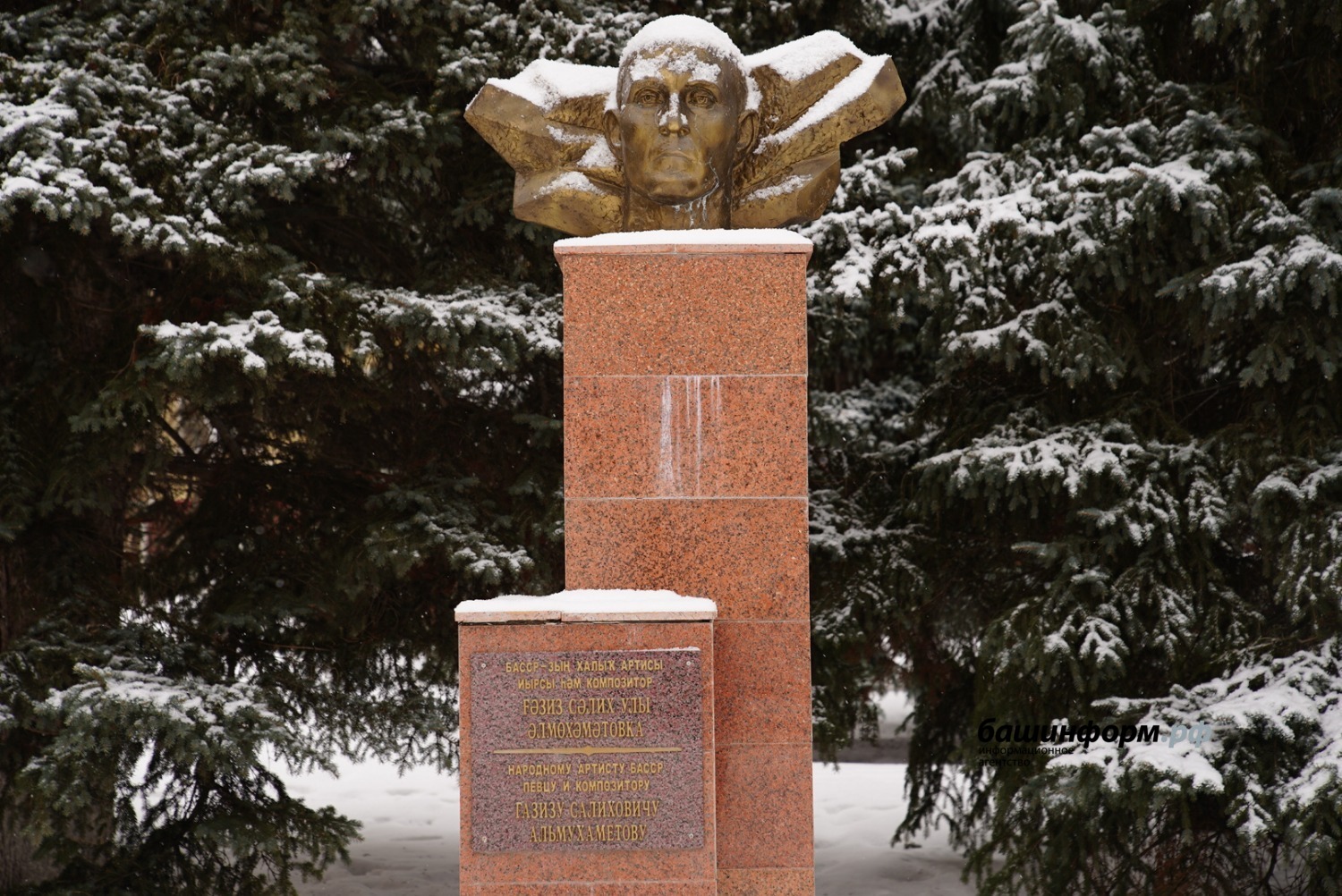 Олег Яровиков
