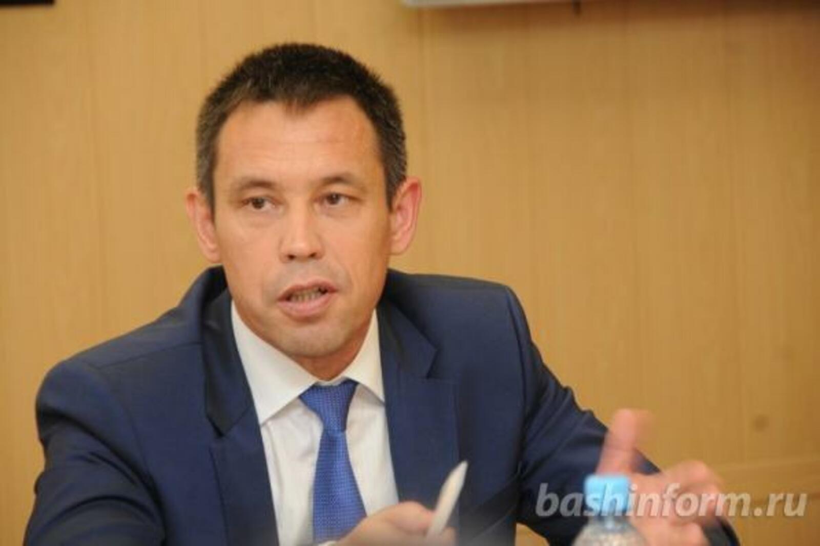 Олег Яровиков