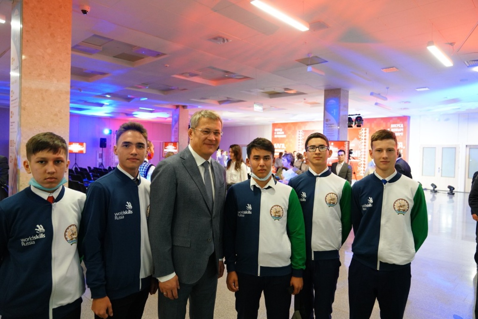 Радий Хабиров поблагодарил участников Нацфинала WorldSkills Russia – 2021 от Башкортостана