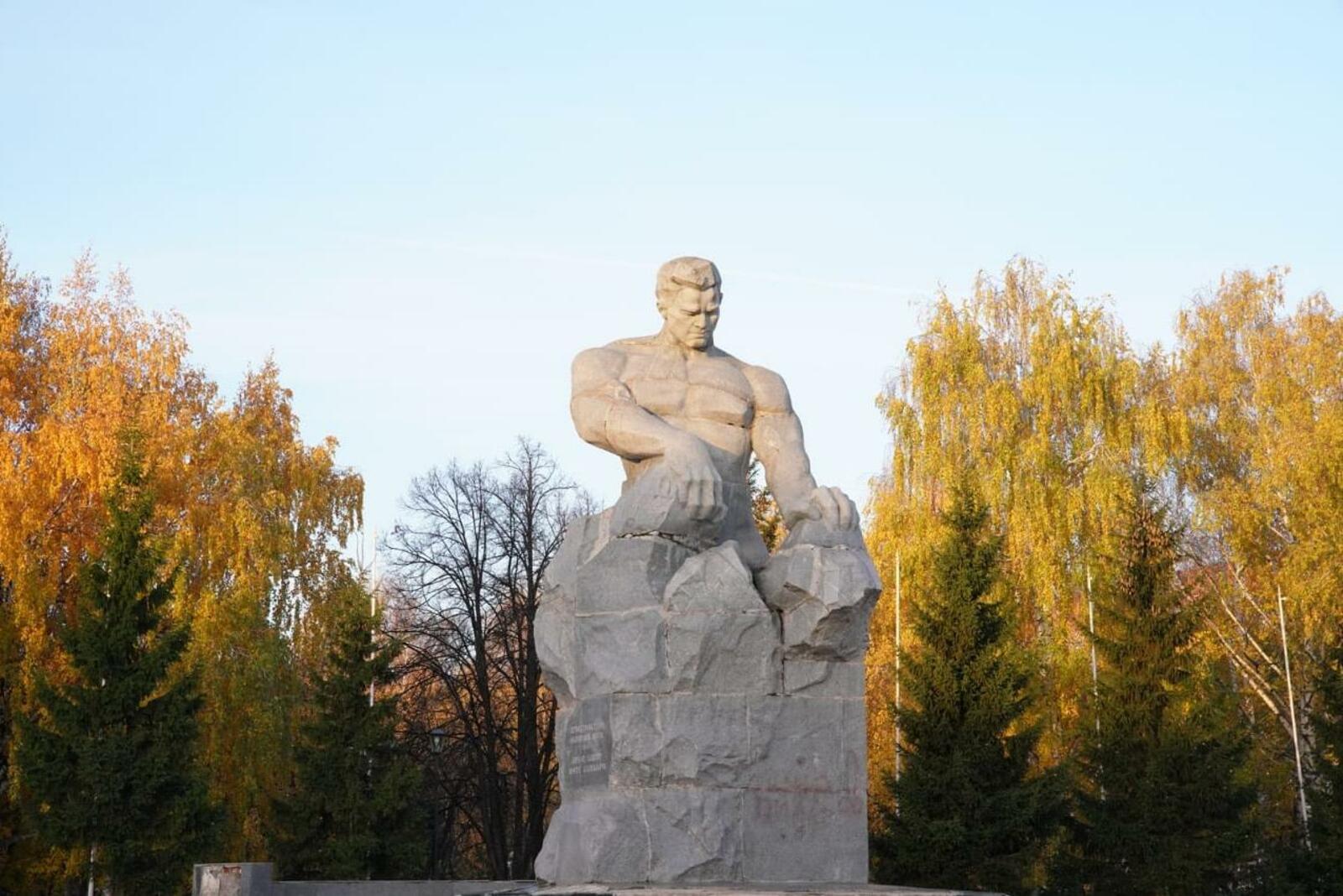 Олег Яровиков