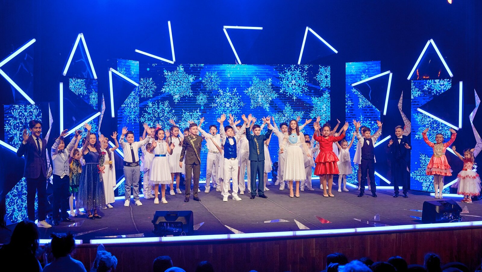 На сцене Национального молодёжного театра имени Мустая Карима состоялся финал и Гала-концерт Республиканского  телевизионного конкурса «Сулпылар».
