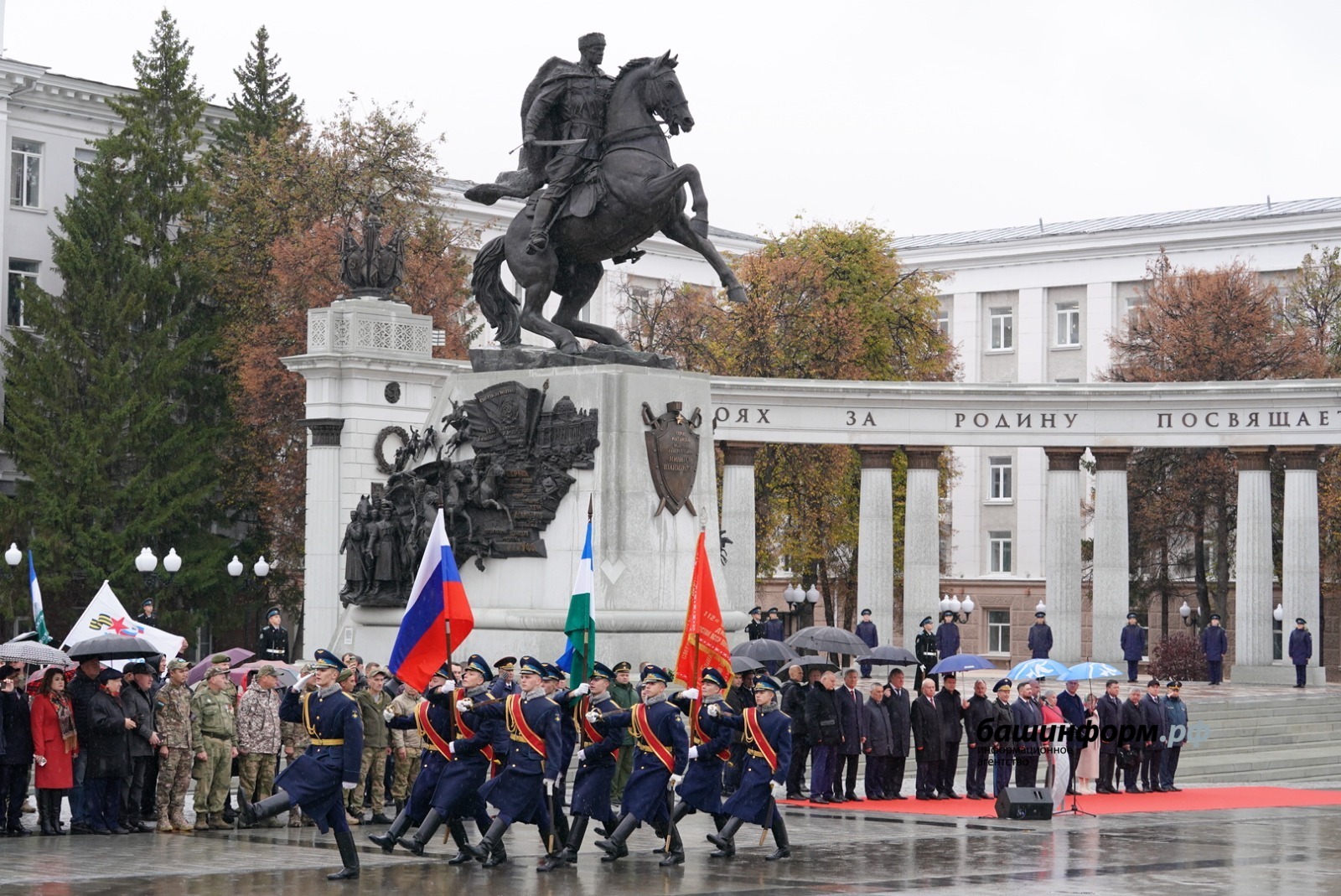 Олег Яровиков