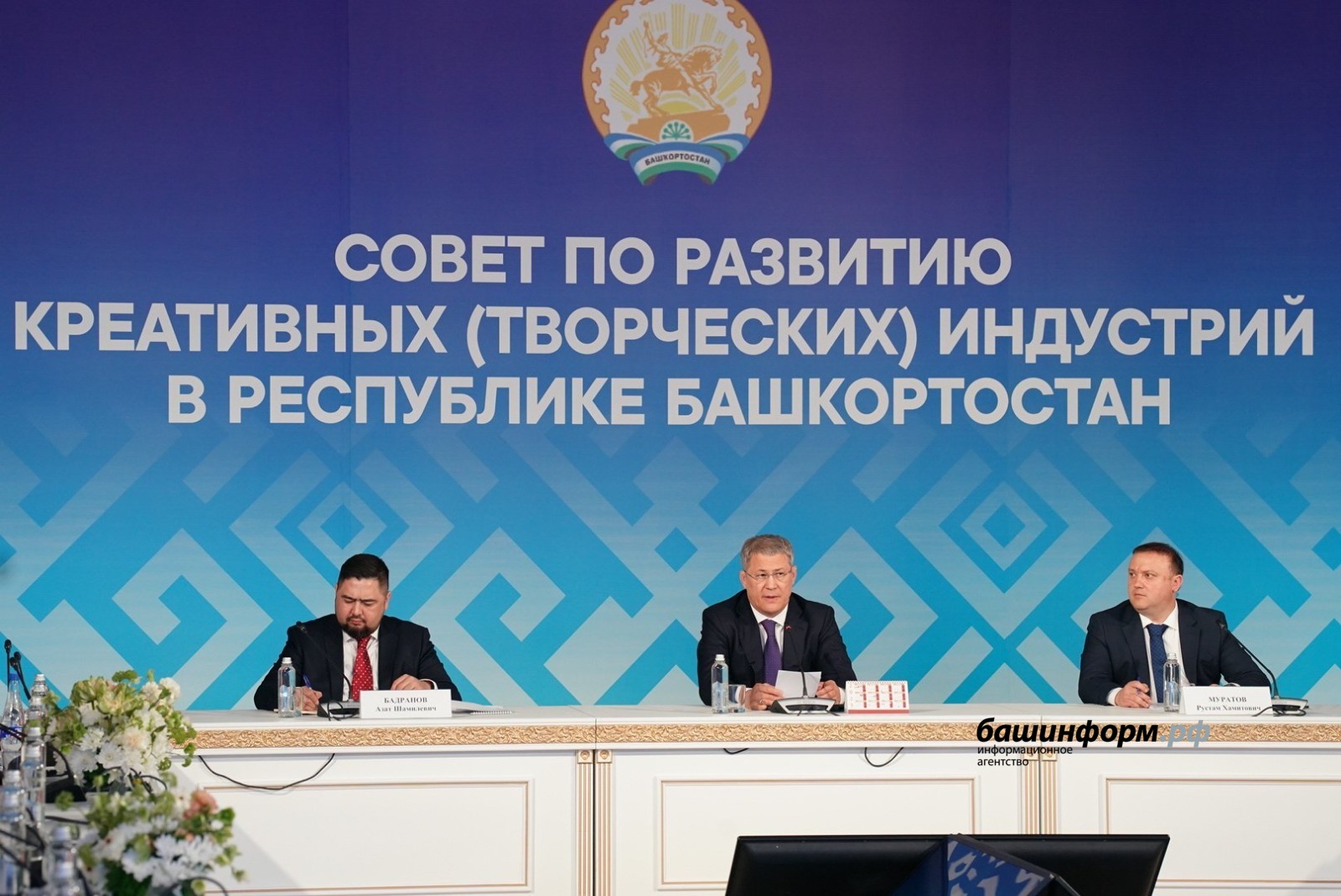 Олег  Яровиков
