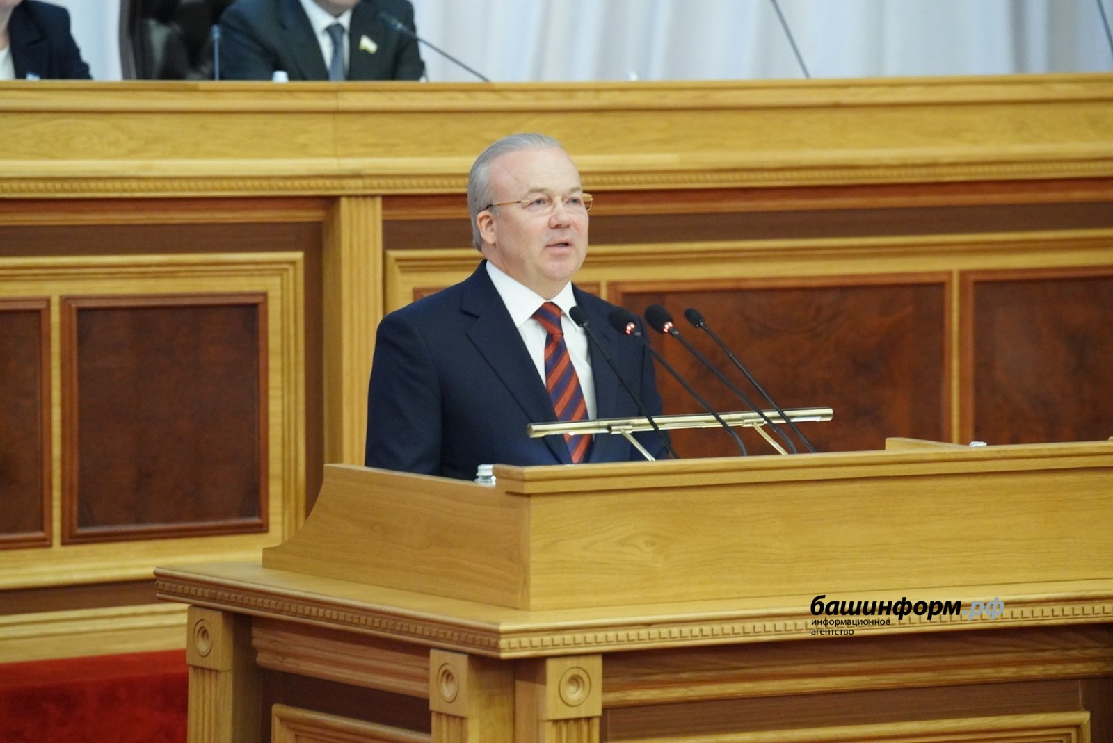 Олег Яровиков