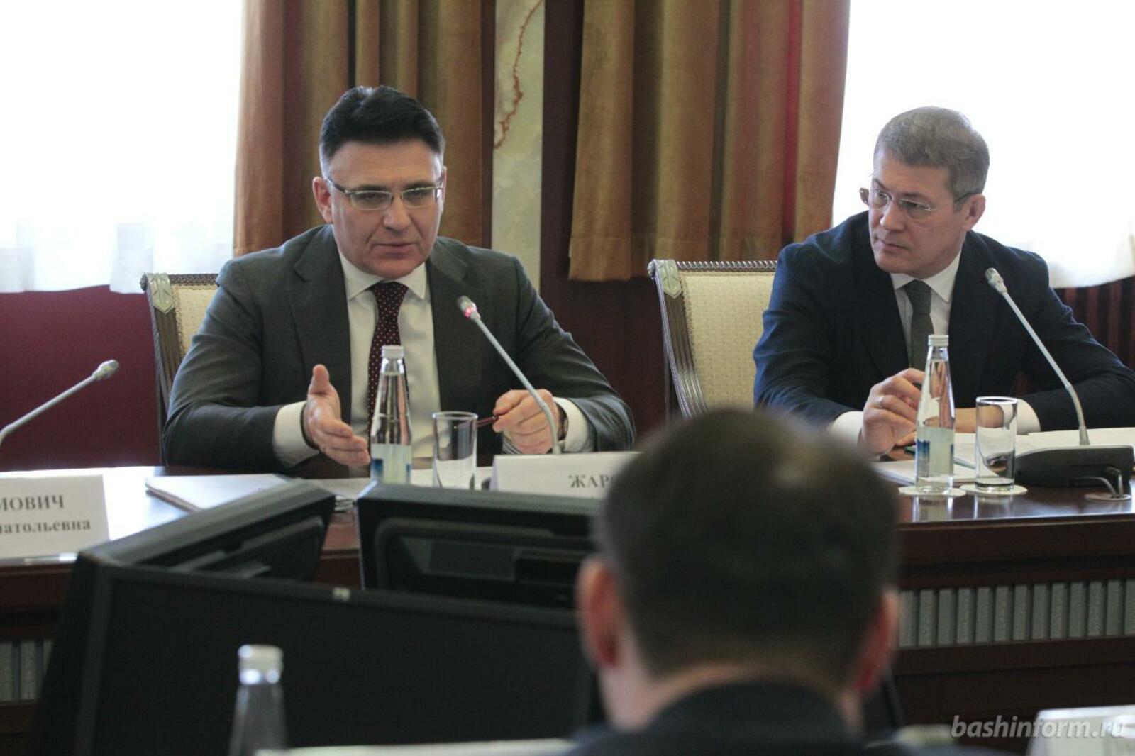 Олег Яровиков