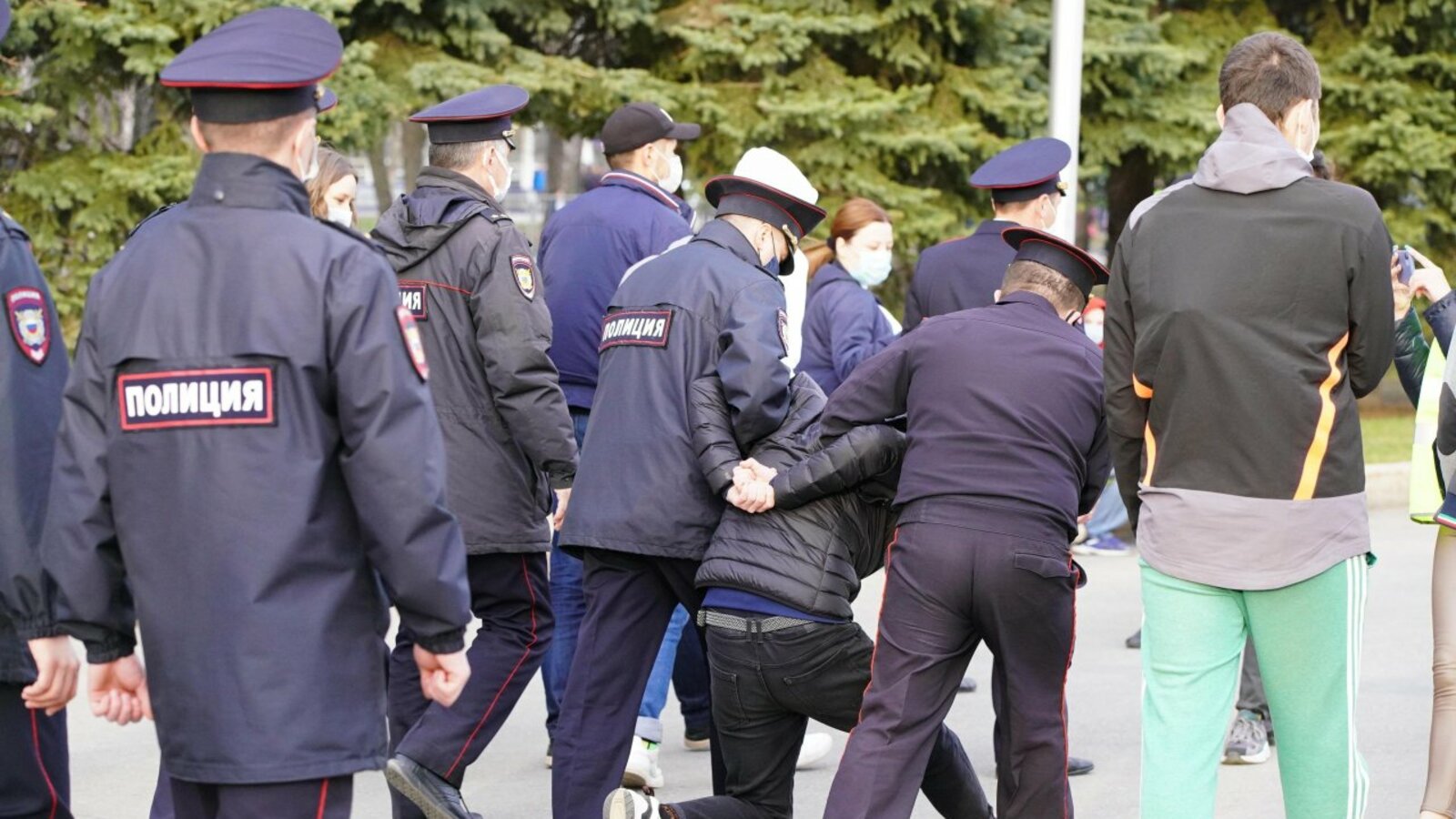 Олег Яровиков